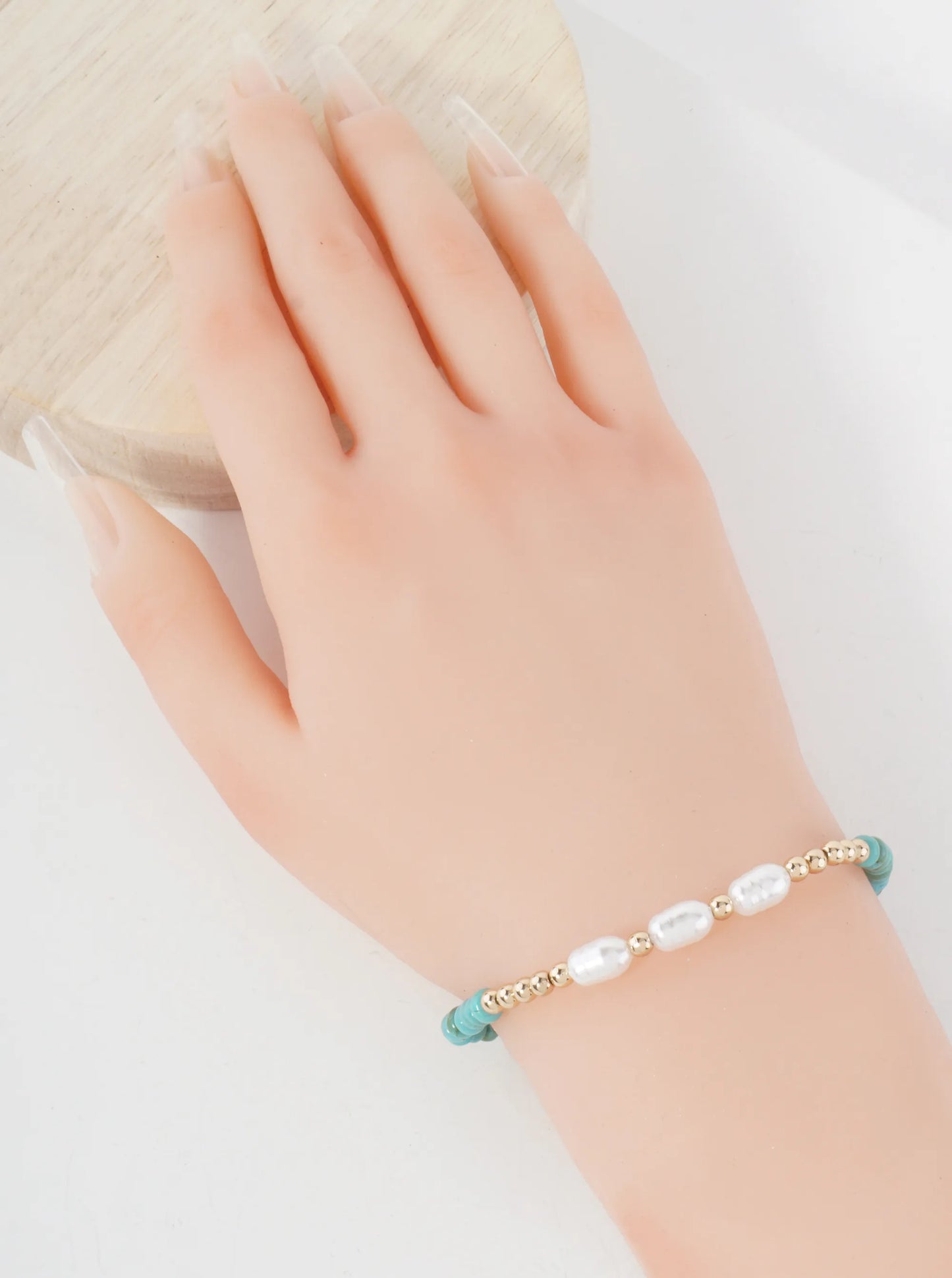 Three Pearl-Bead Accents Glass-Beaded Stretch Bracelet