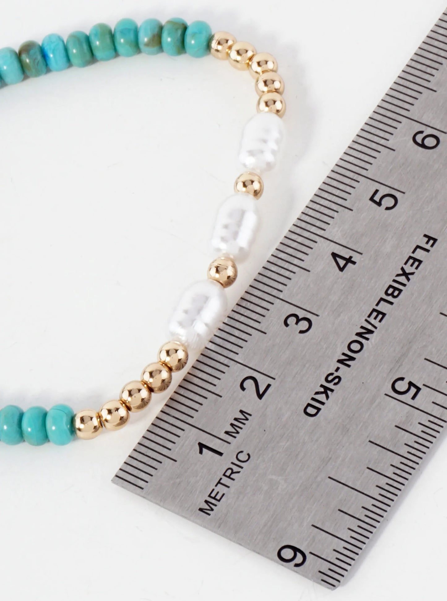 Three Pearl-Bead Accents Glass-Beaded Stretch Bracelet