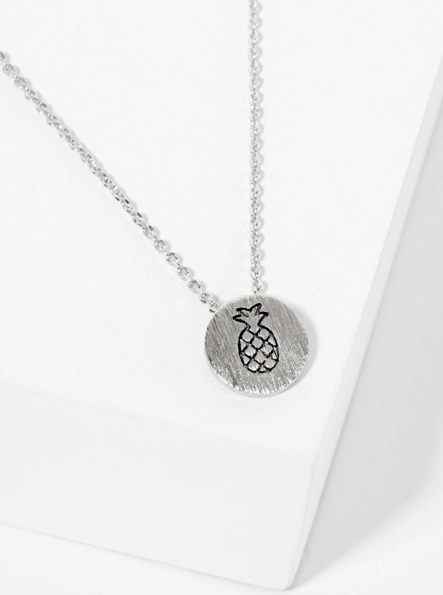 Tropical-Fruit-Theme 18K-Gold-Dipped Brushed-Texture Pineapple Engraved Round Pendant Necklace