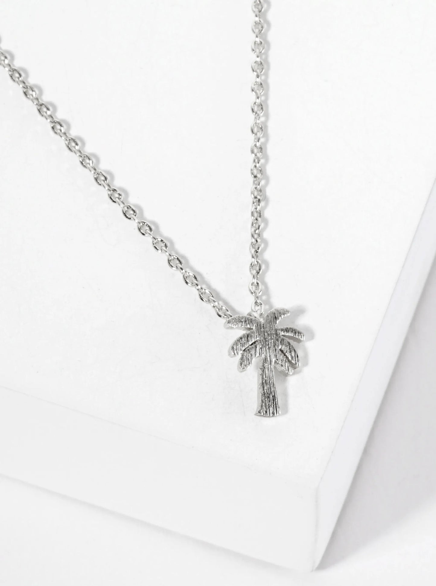 Tropical-Theme 18K-Gold-Dipped Brushed-Texture Palm-Tree Pendant Necklace