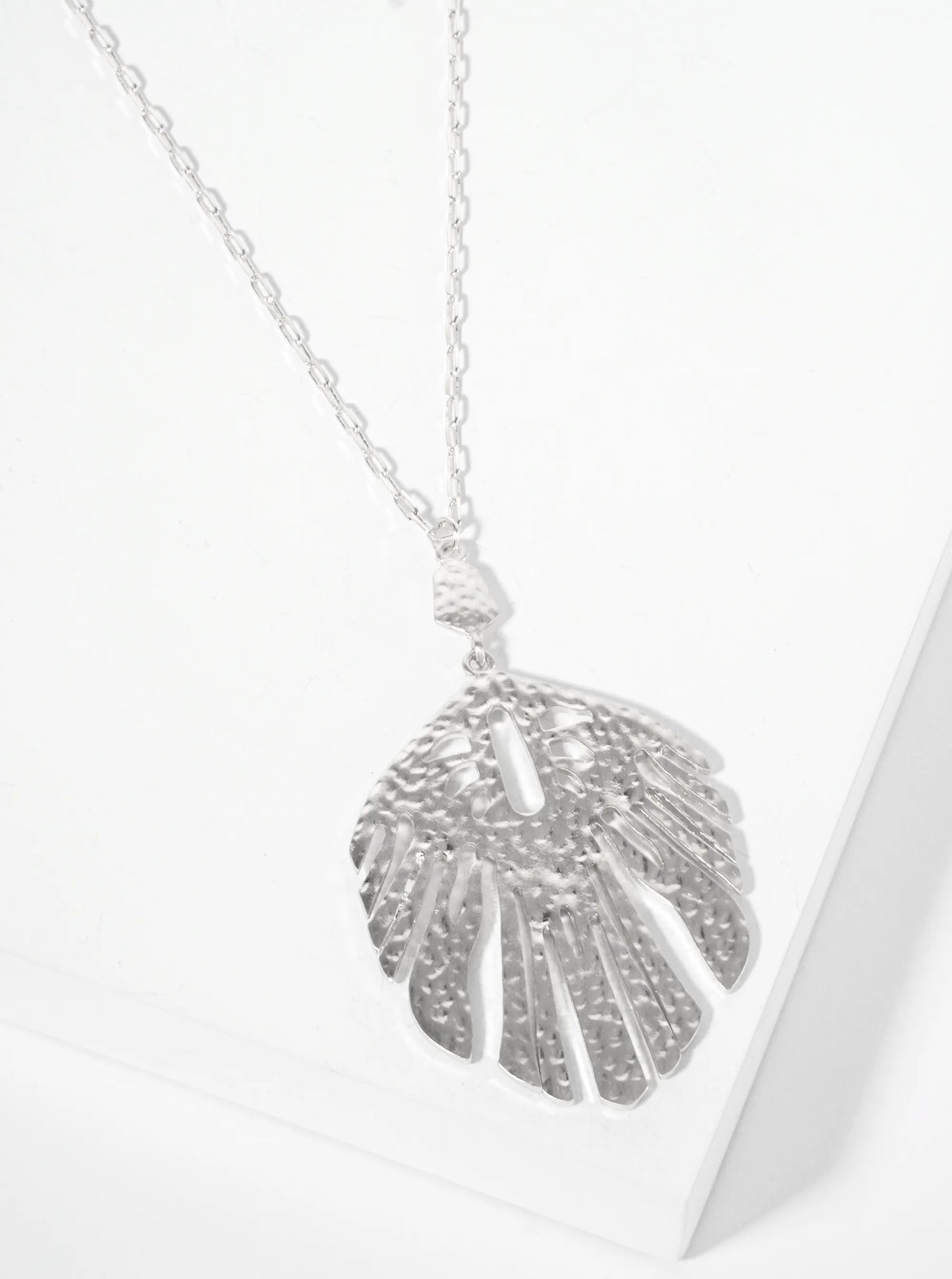Tropical-Theme Hammered-Texture Leaf Pendant 30-inch Long Necklace