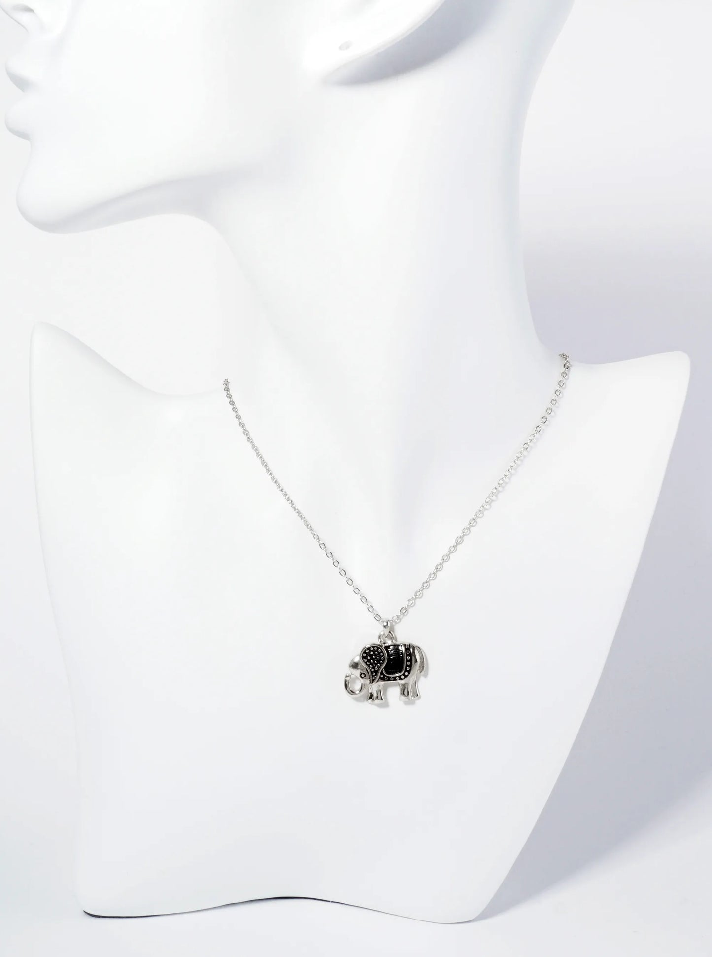 Vintage Metal Elephant Pendant Necklace