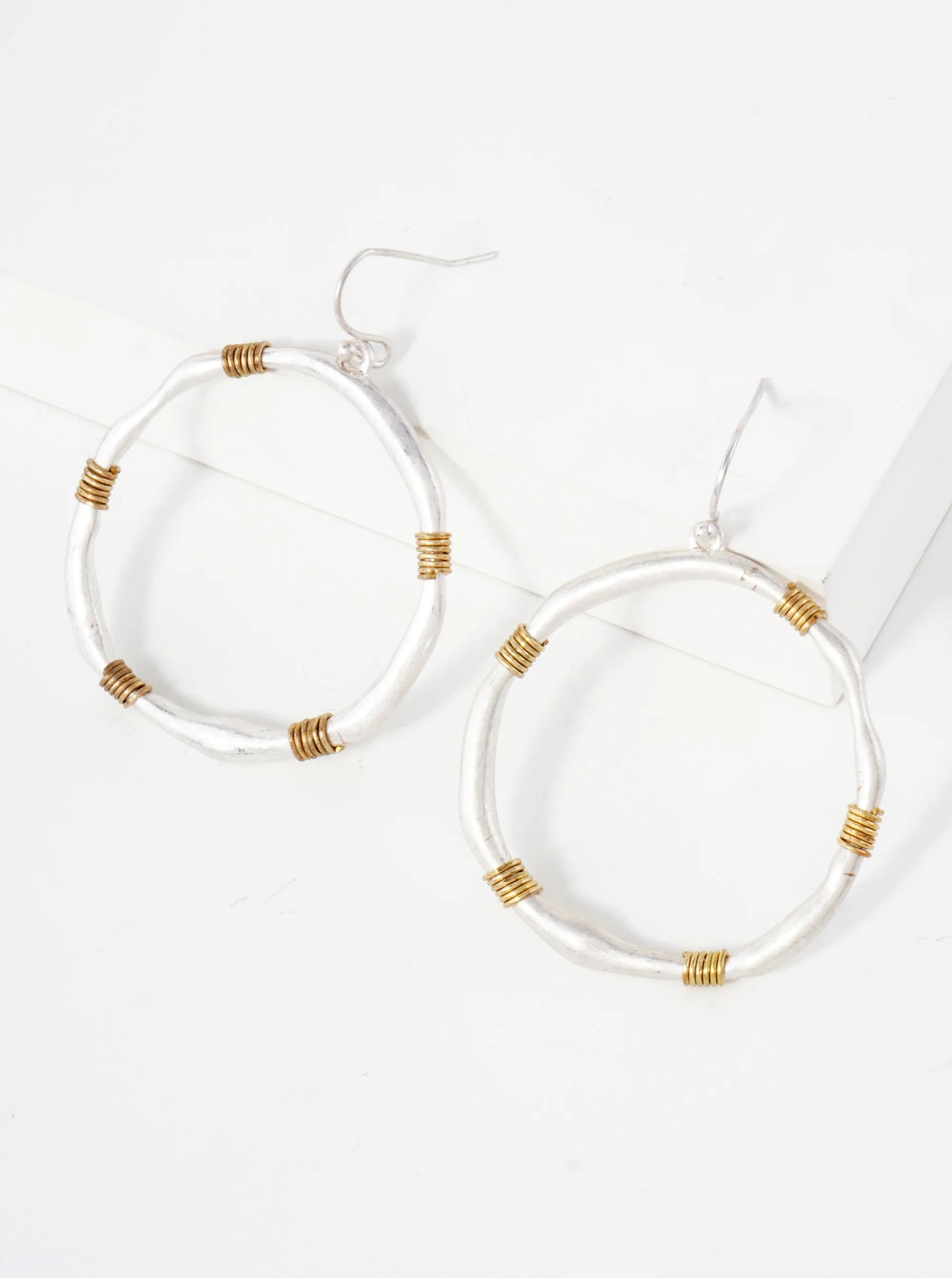 Wire-Wrapped-Metal-Circle-Dangle-Earrings-33-he423-WSWG-0-S6DAXI14054425K1016.jpg