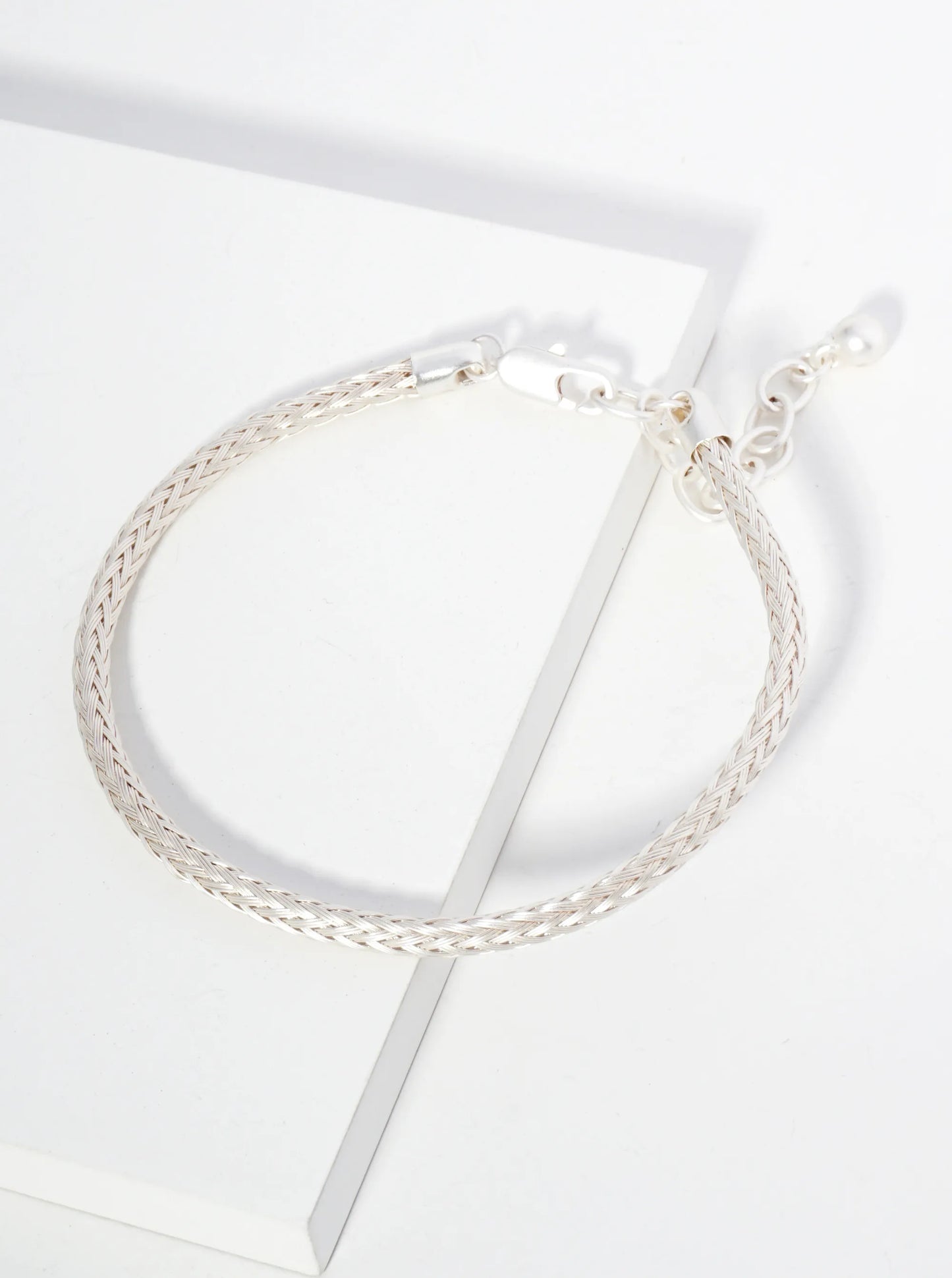Wired Metal Mesh Chain Bracelet
