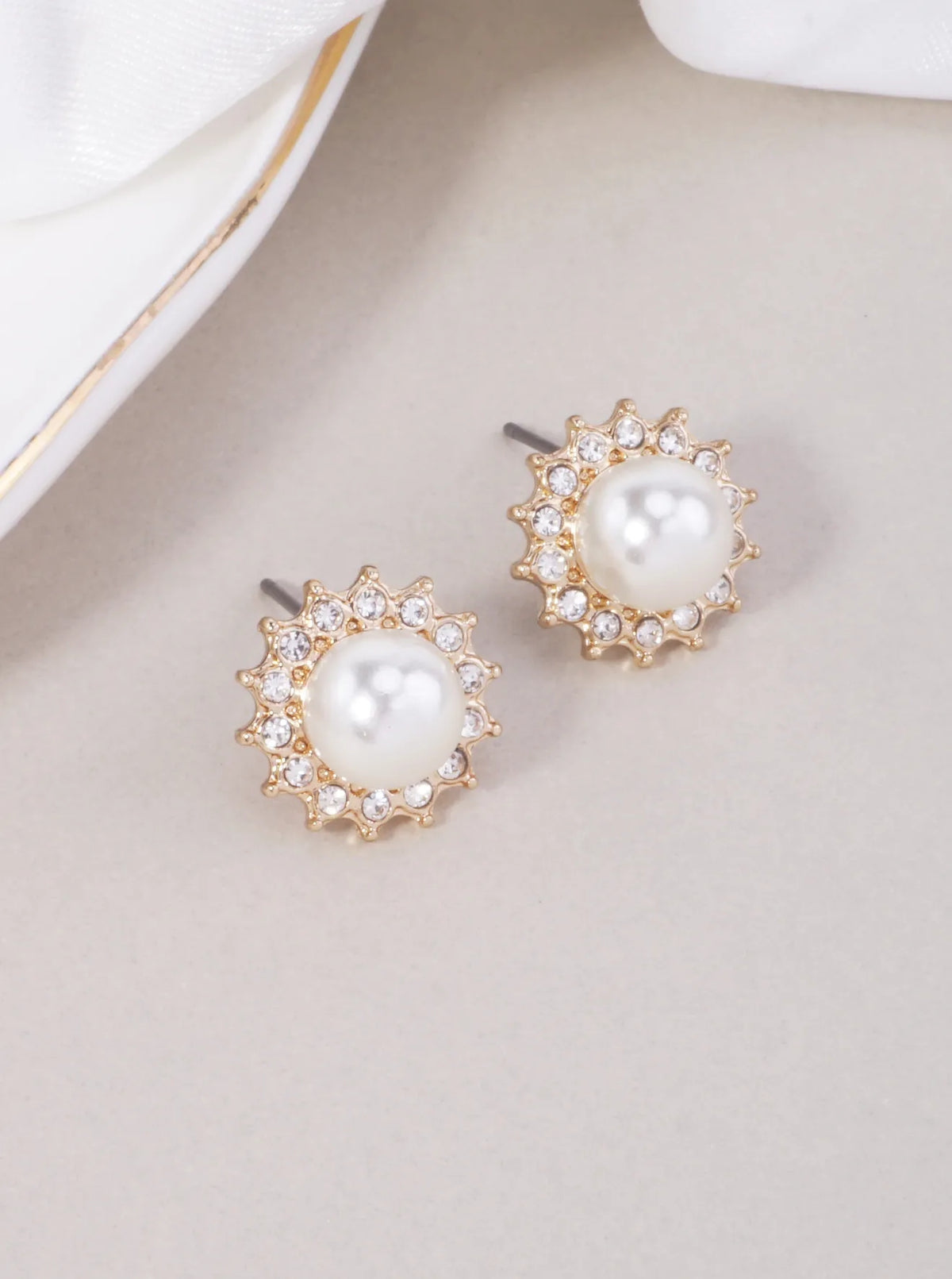 0.5-in-Pearl-Flower-Rhinestone-Stud-Earrings-61-E2437-GCR-0-ZI5TI820072026K1034.jpg
