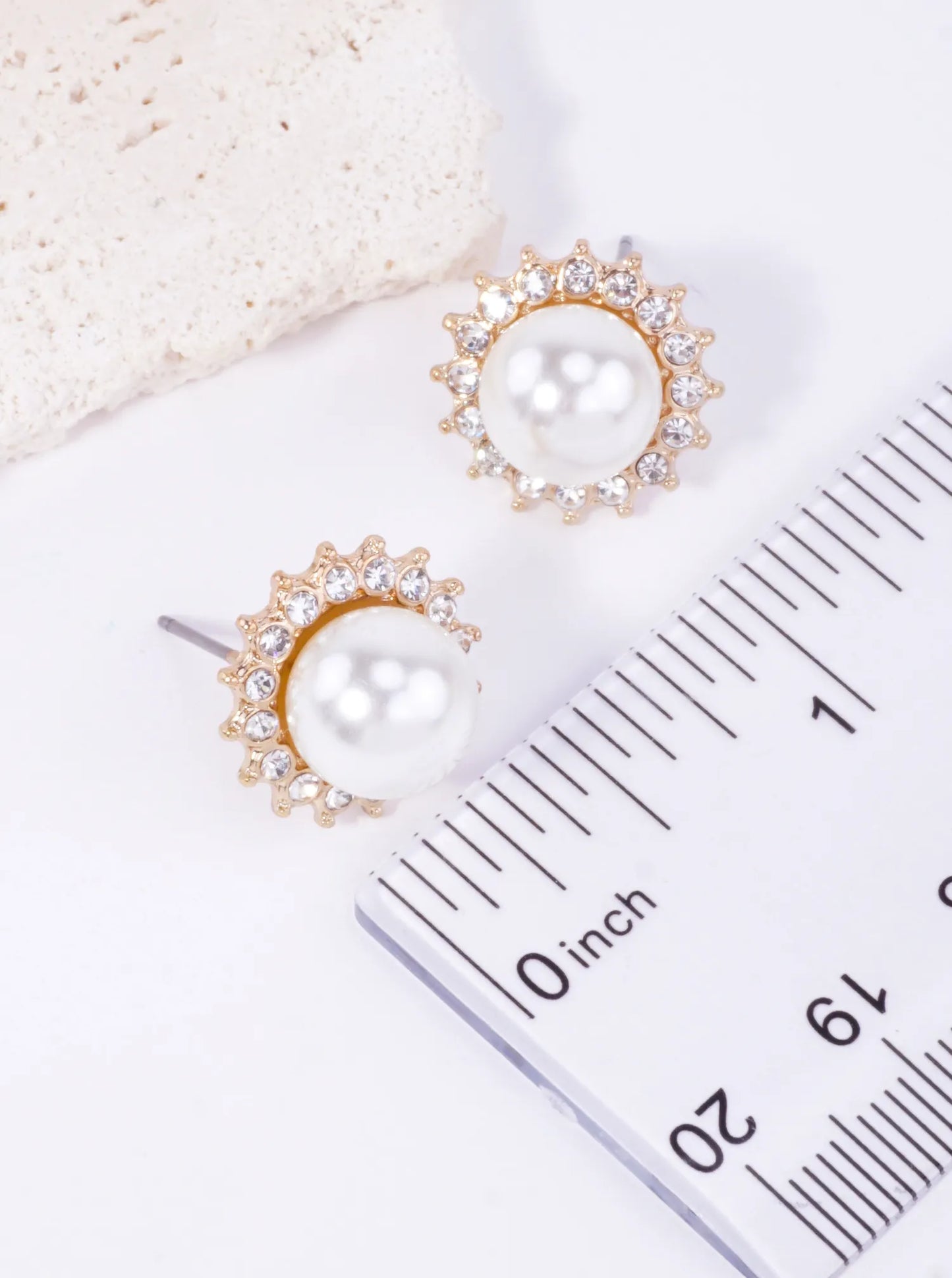 0.6-in-Pearl-Flower-Rhinestone-Stud-Earrings-61-E2438-GCR-2-KJX5U220070026K1039.jpg