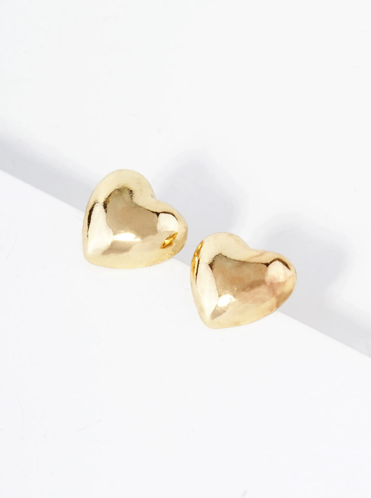 10mm Dainty Puffy Heart Stud Earrings