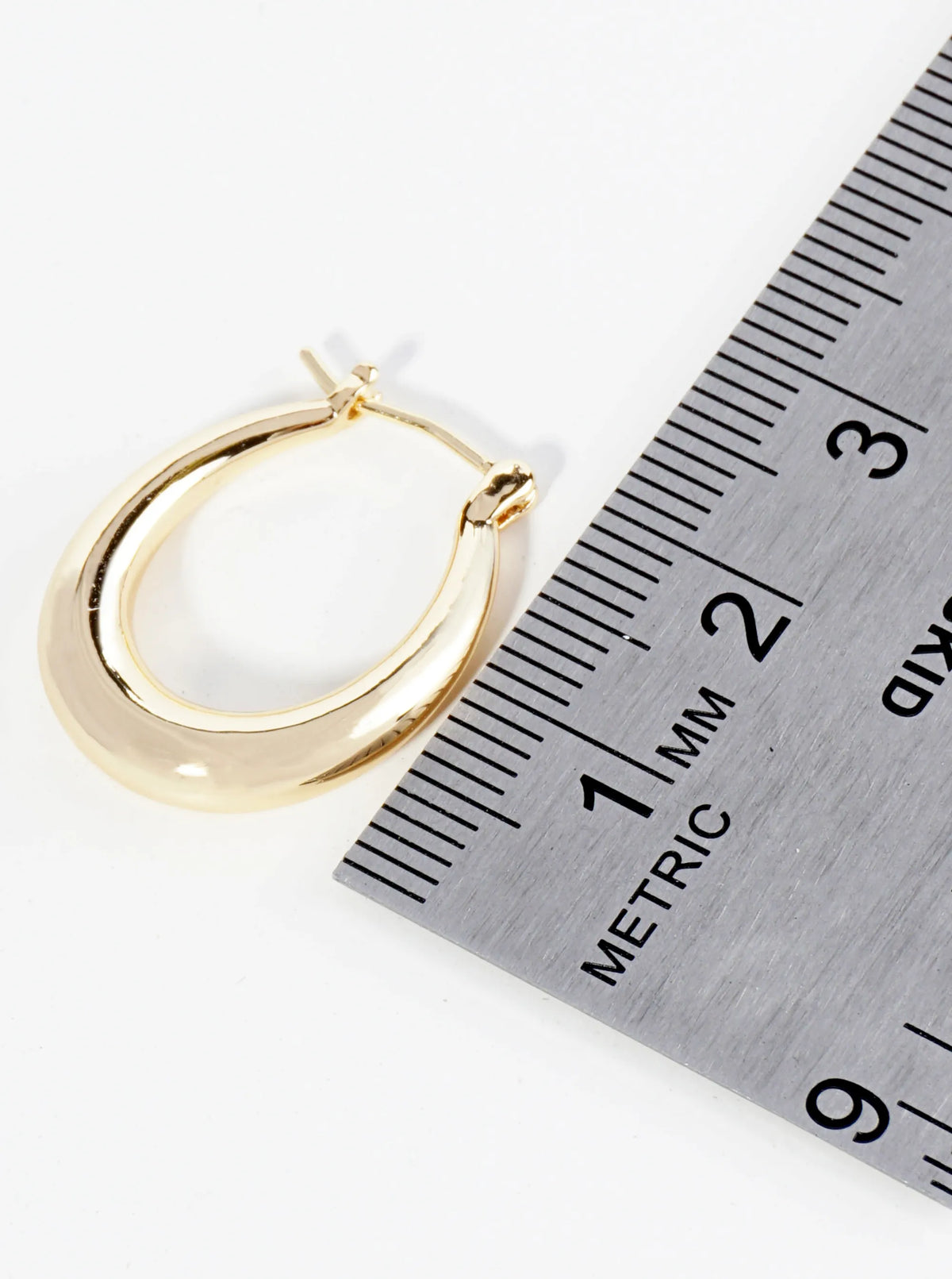 14K Gold Dipped 20mm Sleek Oval Hoop Earrings