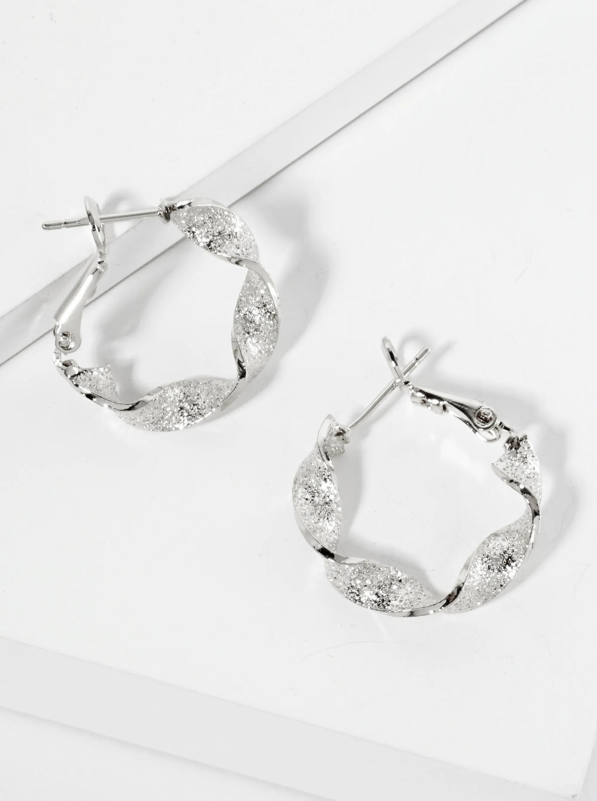 14K-Gold-Dipped 20mm Textured Twist Latch-Back Hoop Earrings