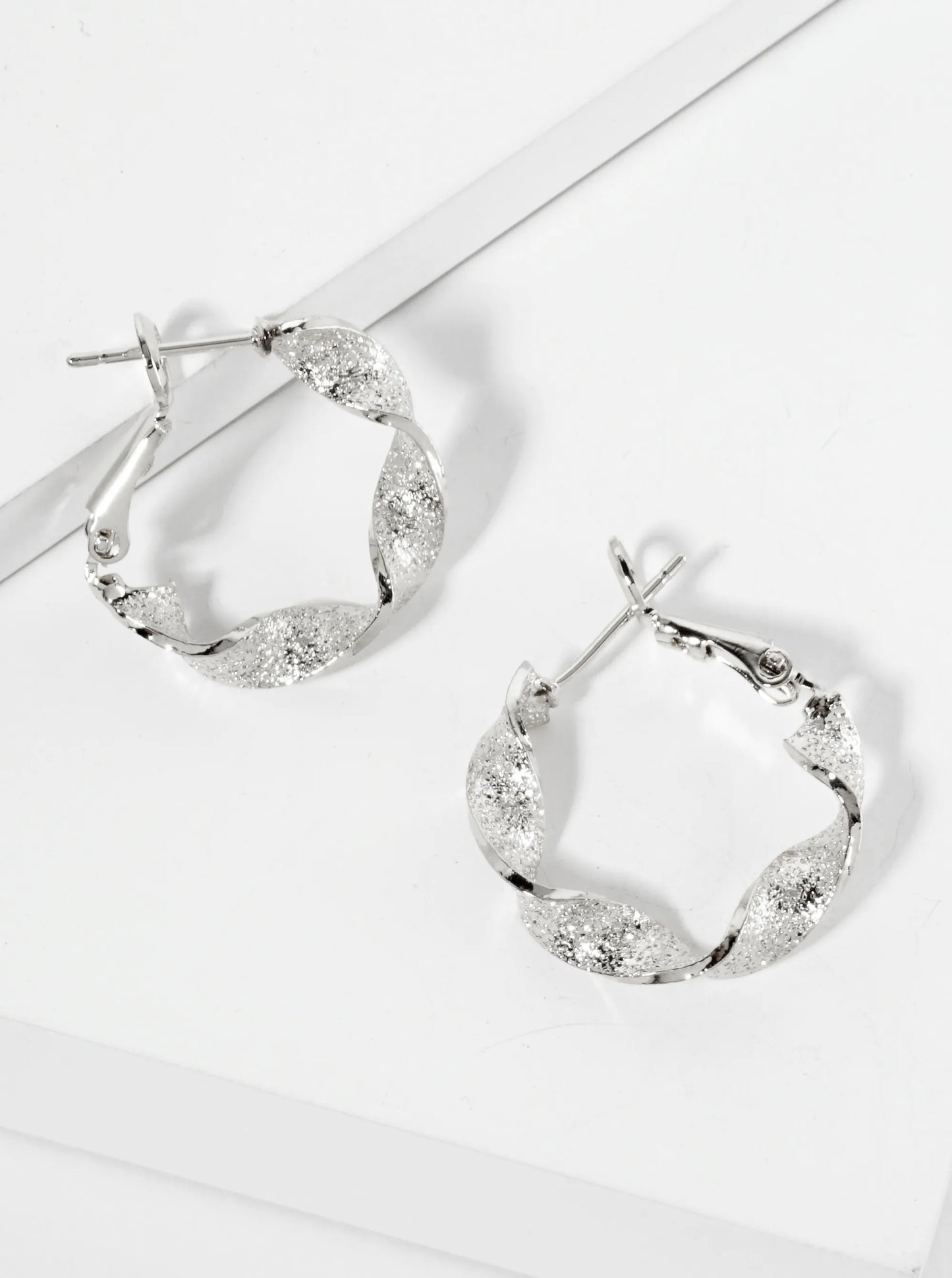 14K-Gold-Dipped 20mm Textured Twist Latch-Back Hoop Earrings