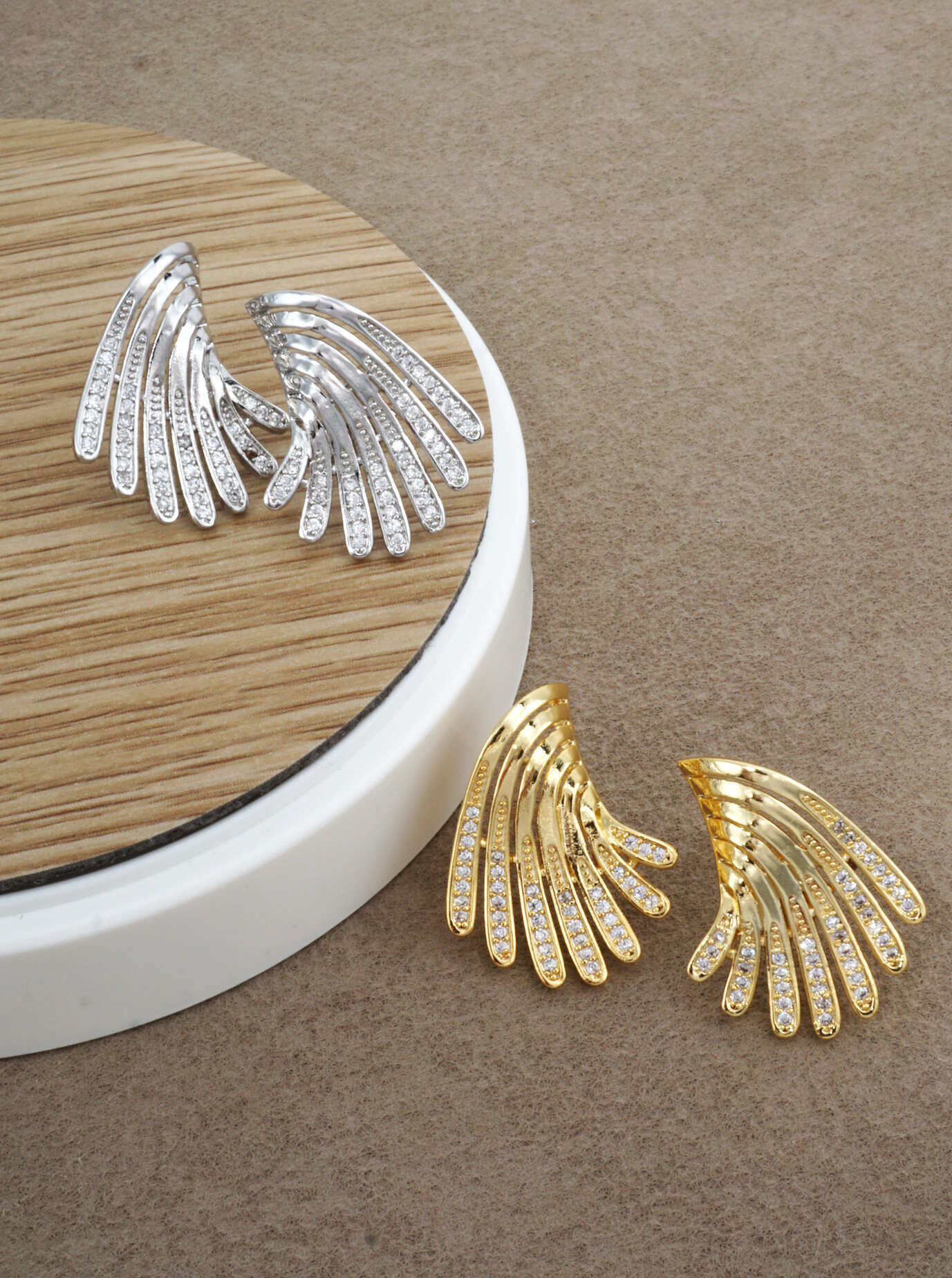 14K-Gold-Dipped-CZ-Starburst-Stud-Earrings-151-DE1740-GDCRY-1-IVM60U19061926K1044.jpg