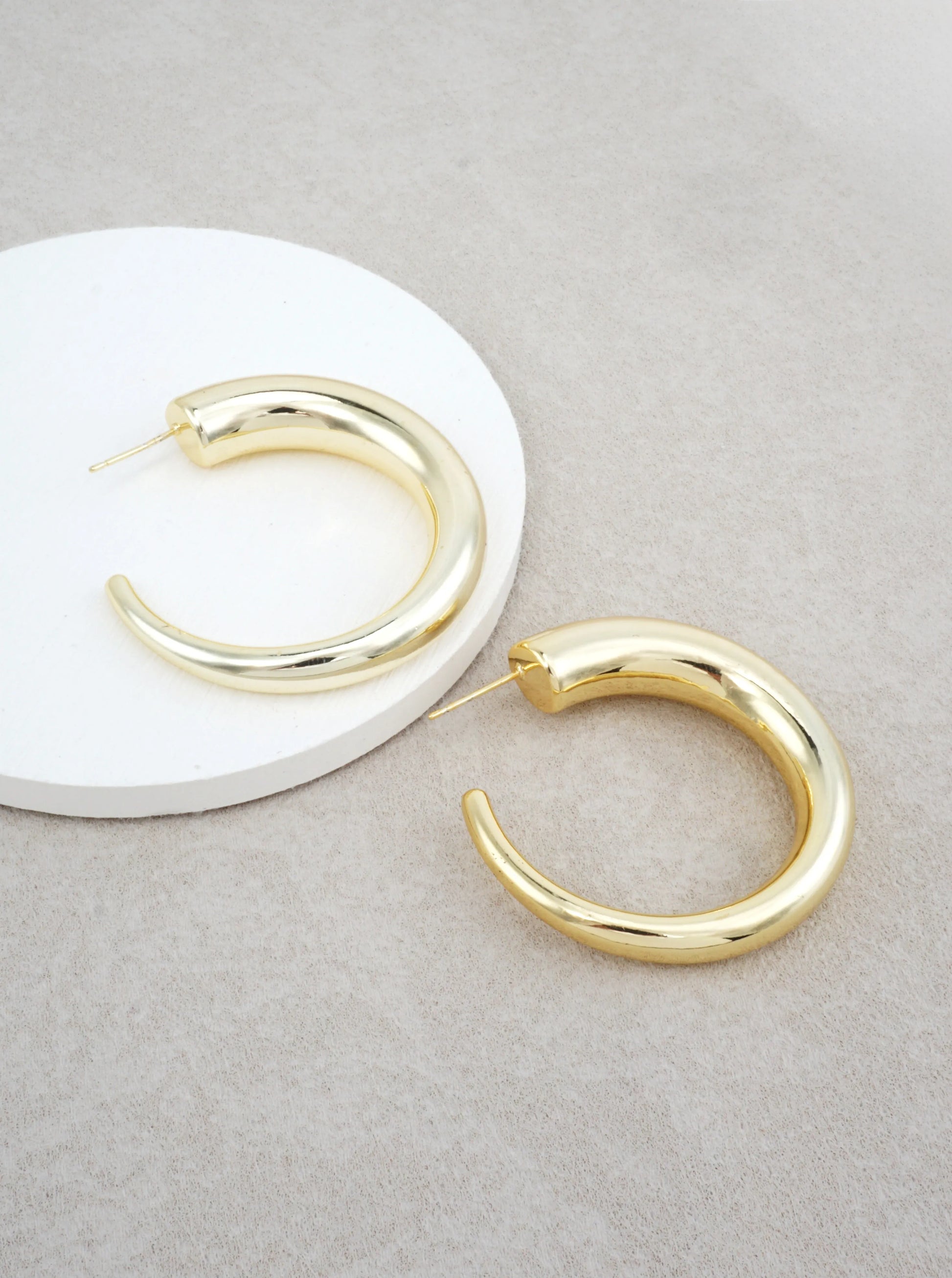 14K-Gold-Dipped-Modern-Large-Brass-Hoop-Earrings-151-DE1560-GD-0-8CES4T13061326K0222.jpg