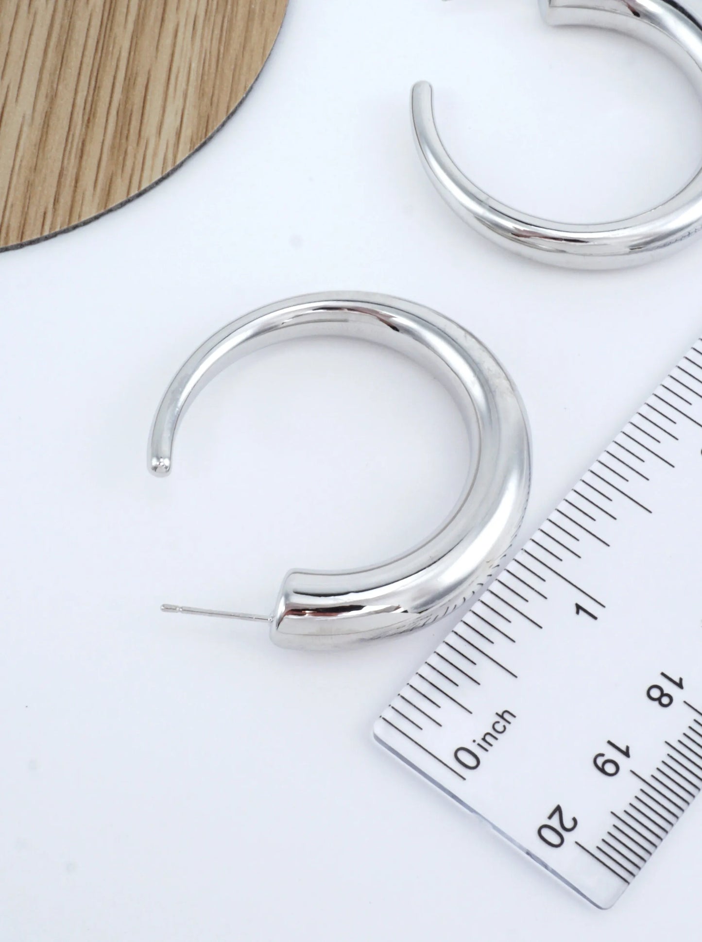 14K-Gold-Dipped-Modern-Large-Brass-Hoop-Earrings-151-DE1560-RH-1-ZYRET813061326K0222.jpg
