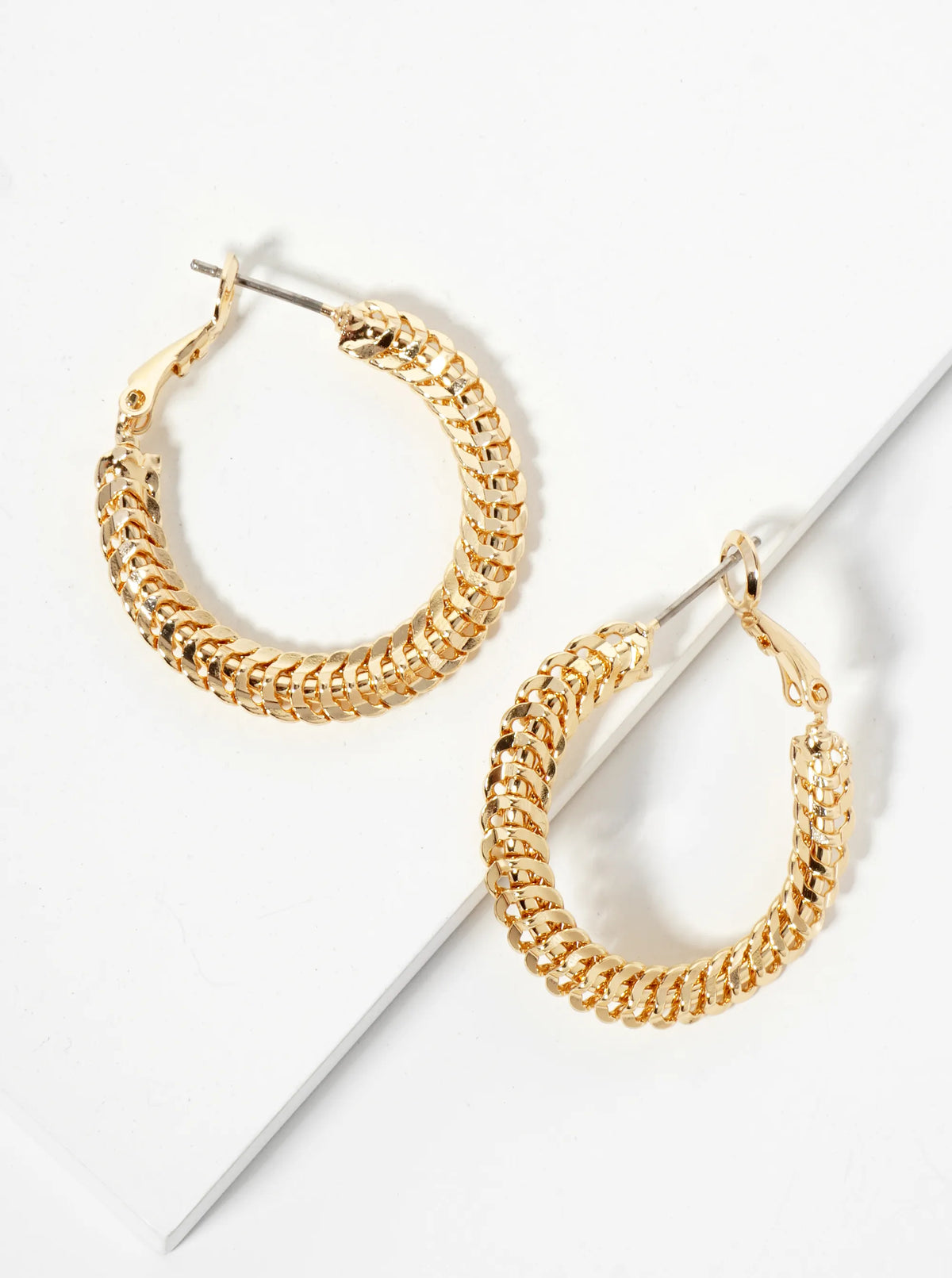 14K-Gold-Dipped Polished 30mm Chain Design Latch-Back Hoop Earrings