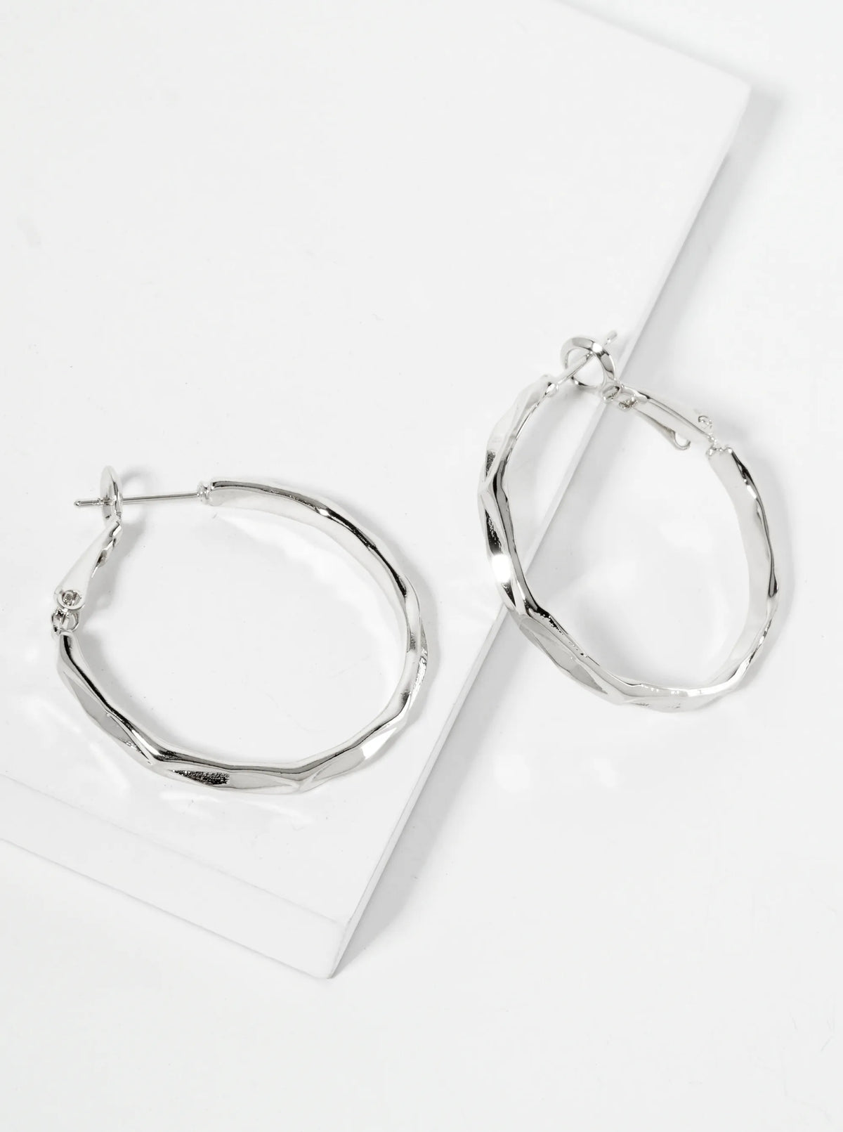 14K-Gold-Dipped Polished 30mm Faceted Texture Latch-Back Hoop Earrings