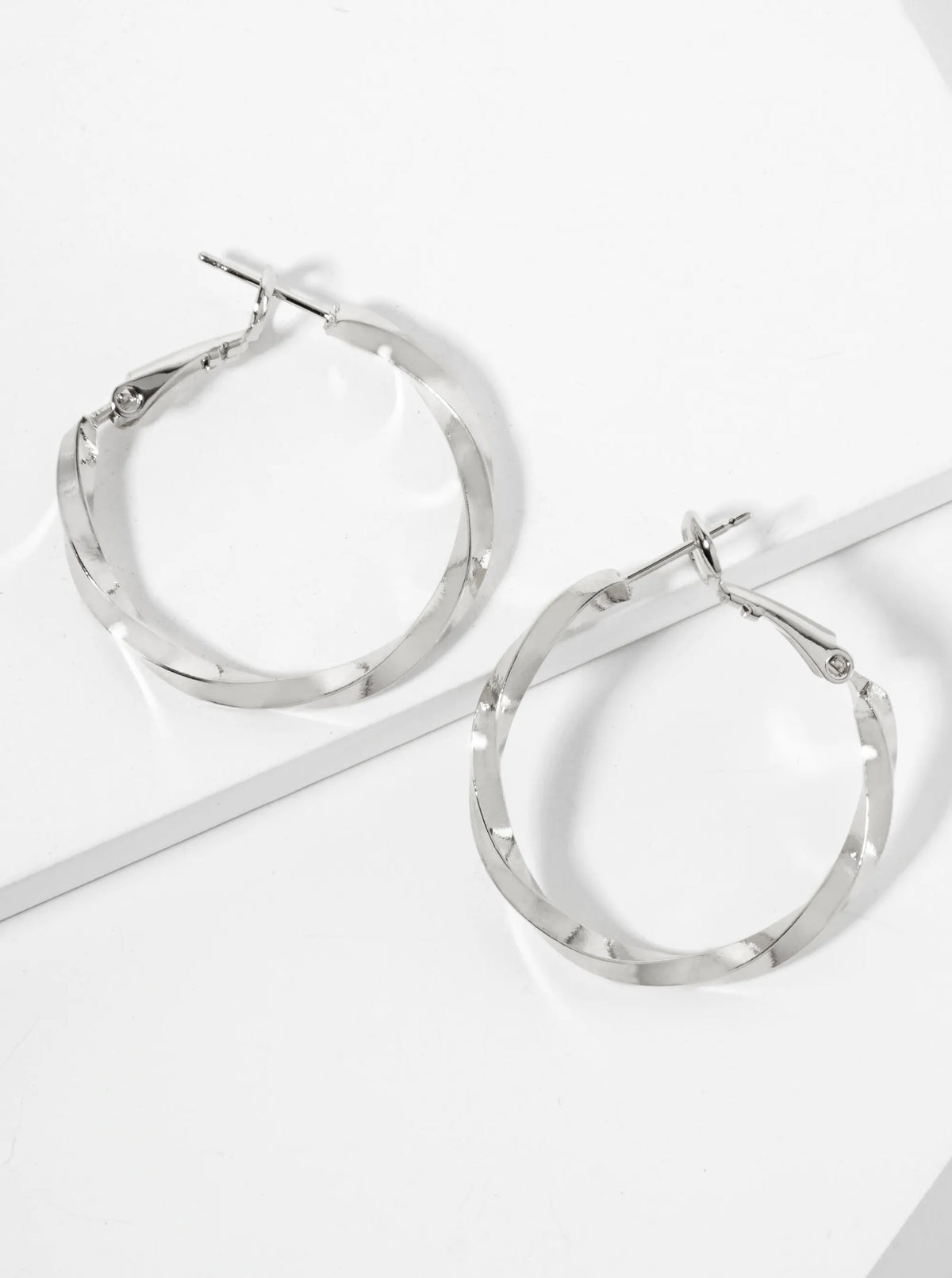 14K-Gold-Dipped Polished 30mm Twist Latch-Back Hoop Earrings