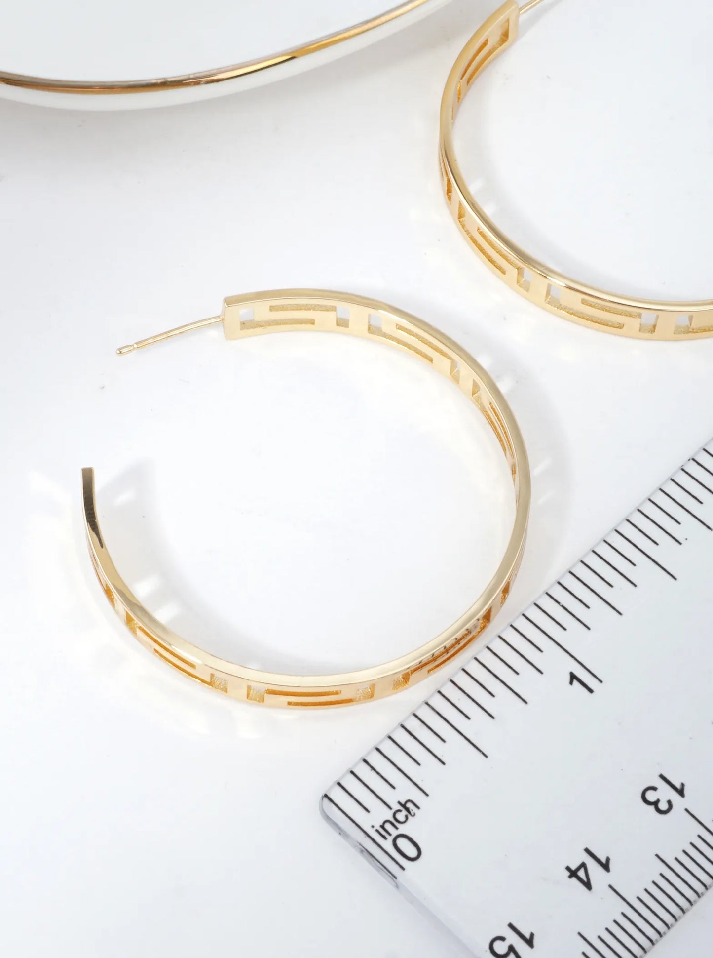 14K-Gold-Dipped-Small-Hoop-Earrings-1.57-in-151-DE1824-GD-2-NGRWPB09071126K0511.jpg