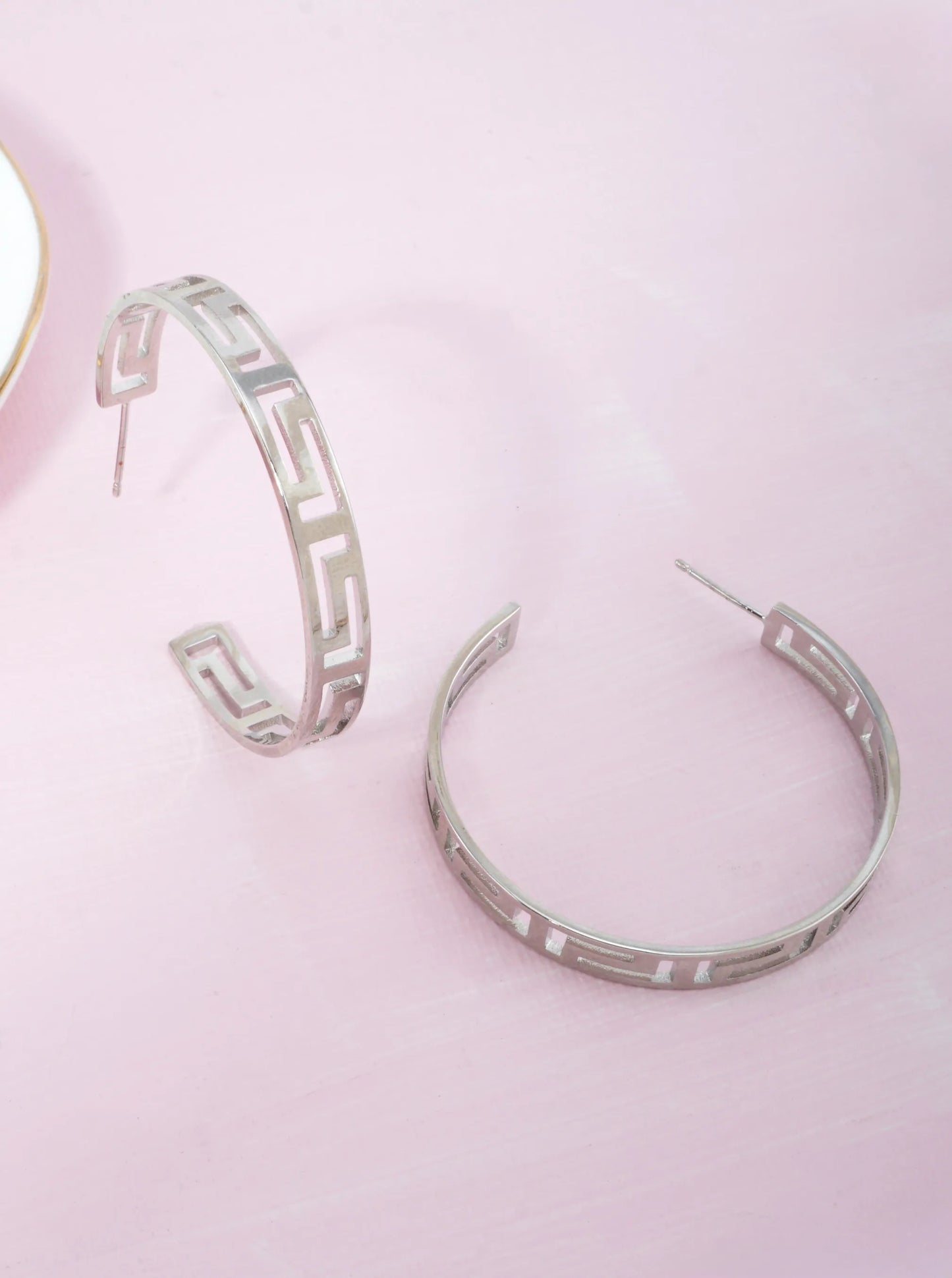 14K-Gold-Dipped-Small-Hoop-Earrings-1.57-in-151-DE1824-RH-0-6K2U0K09071126K0511.jpg