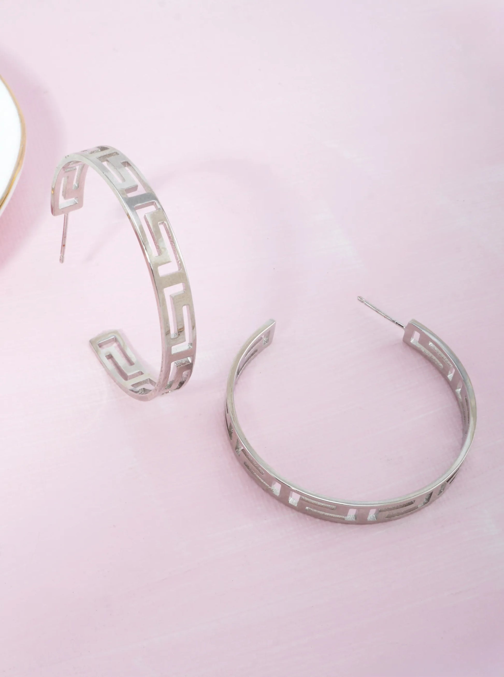 14K-Gold-Dipped-Small-Hoop-Earrings-1.57-in-151-DE1824-RH-0-6K2U0K09071126K0511.jpg