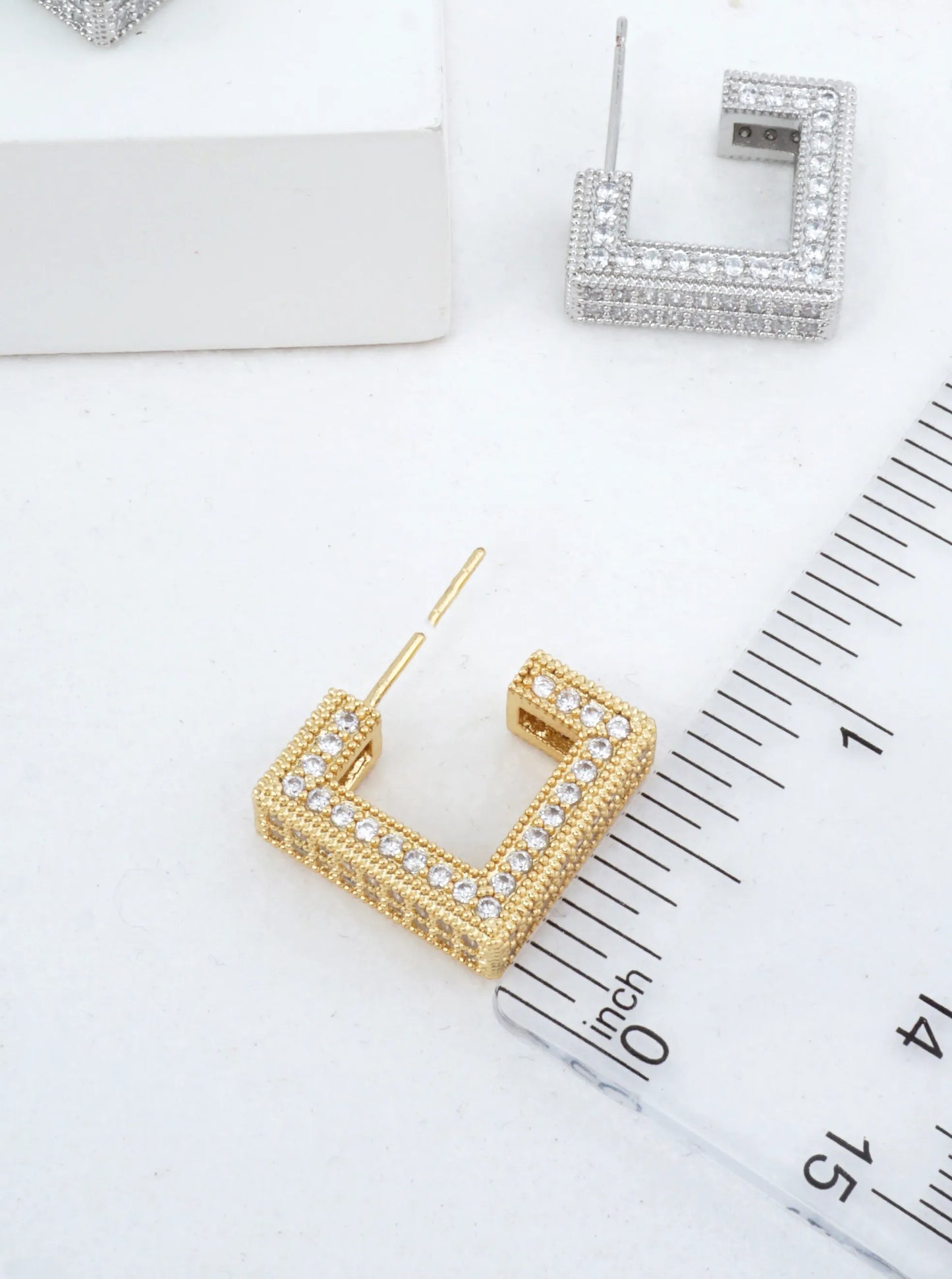 14K-Gold-Dipped-Square-CZ-Hoop-Earrings-151-DE1596-GDCRY-2-6FWLOY17064426K0933.jpg