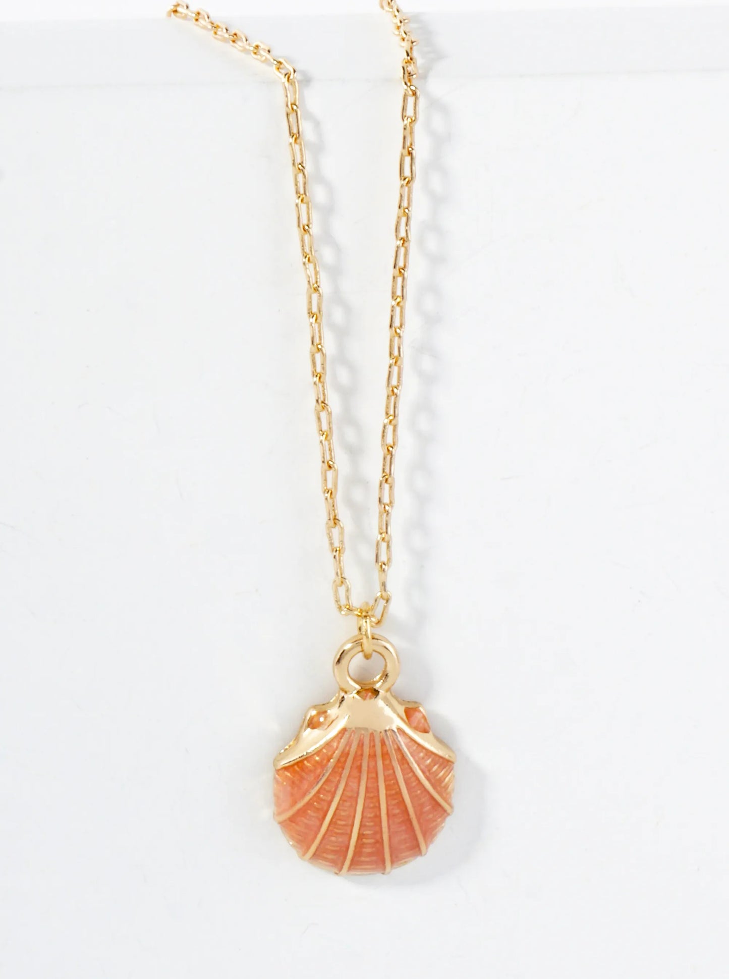 15mm Enamel Seashell Pendant 16-Inch Sea-Life Necklace