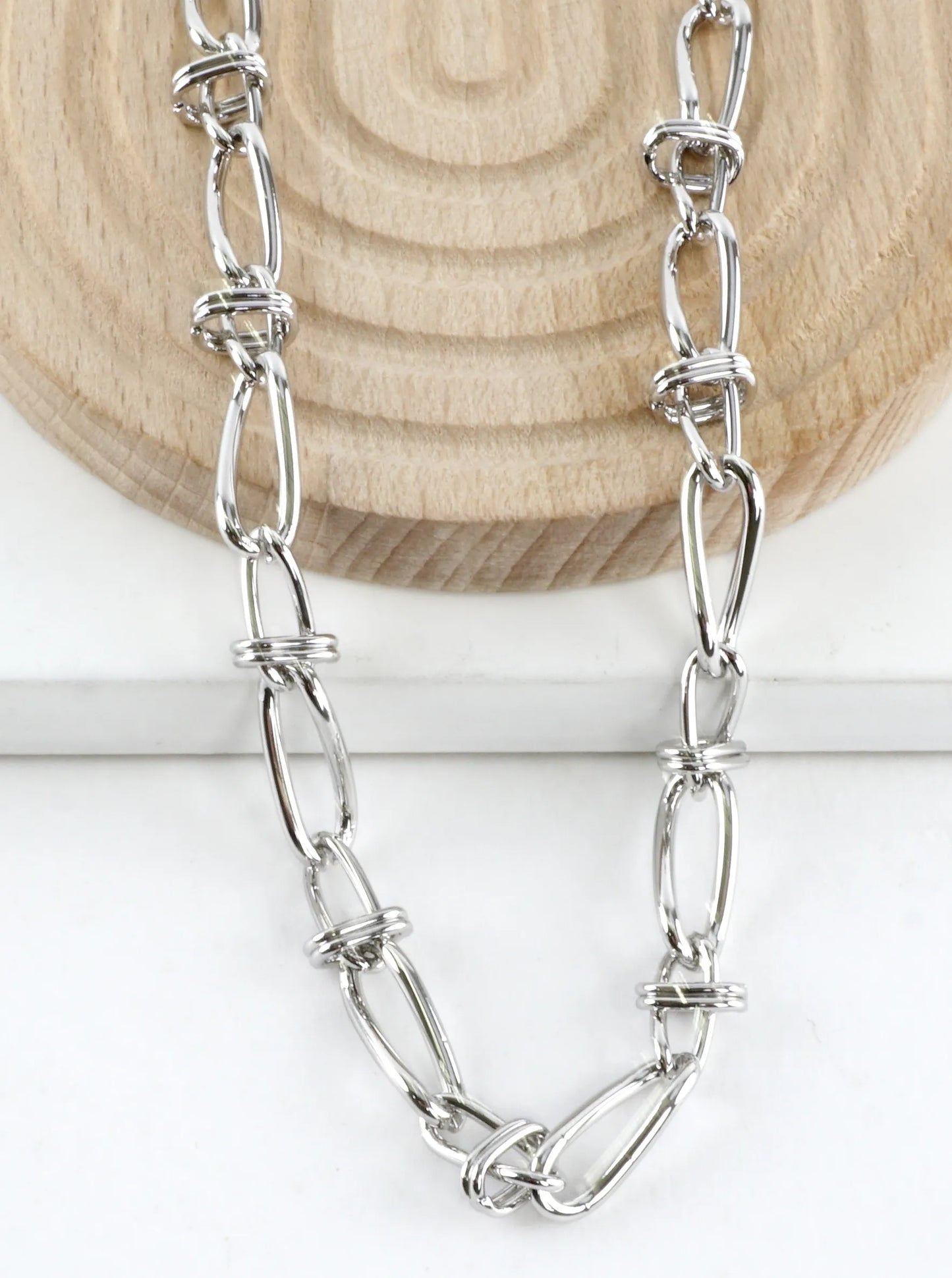 16 Inch Brass Twisted Figure Eight Chain Necklace