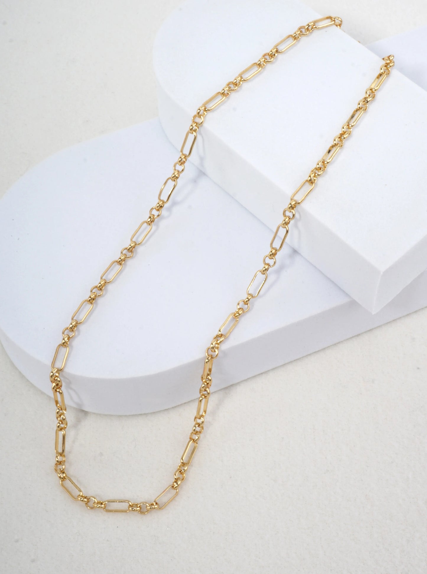 16 Inch Elegant Open Link Chain Necklace