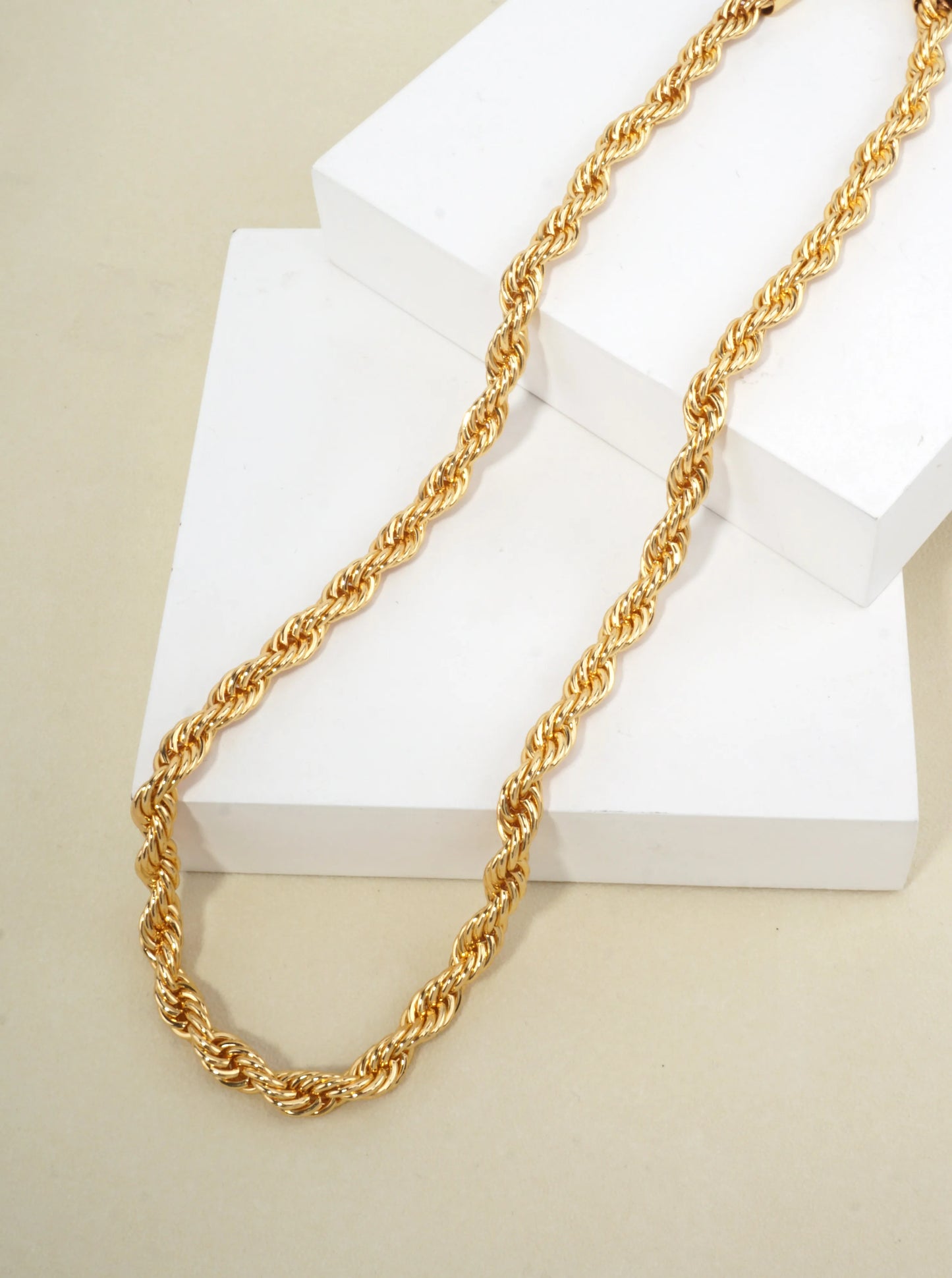18 Inch Chunky Rope Chain Necklace