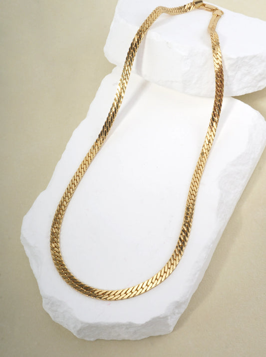 18 Inch Classic Herringbone Chain Necklace