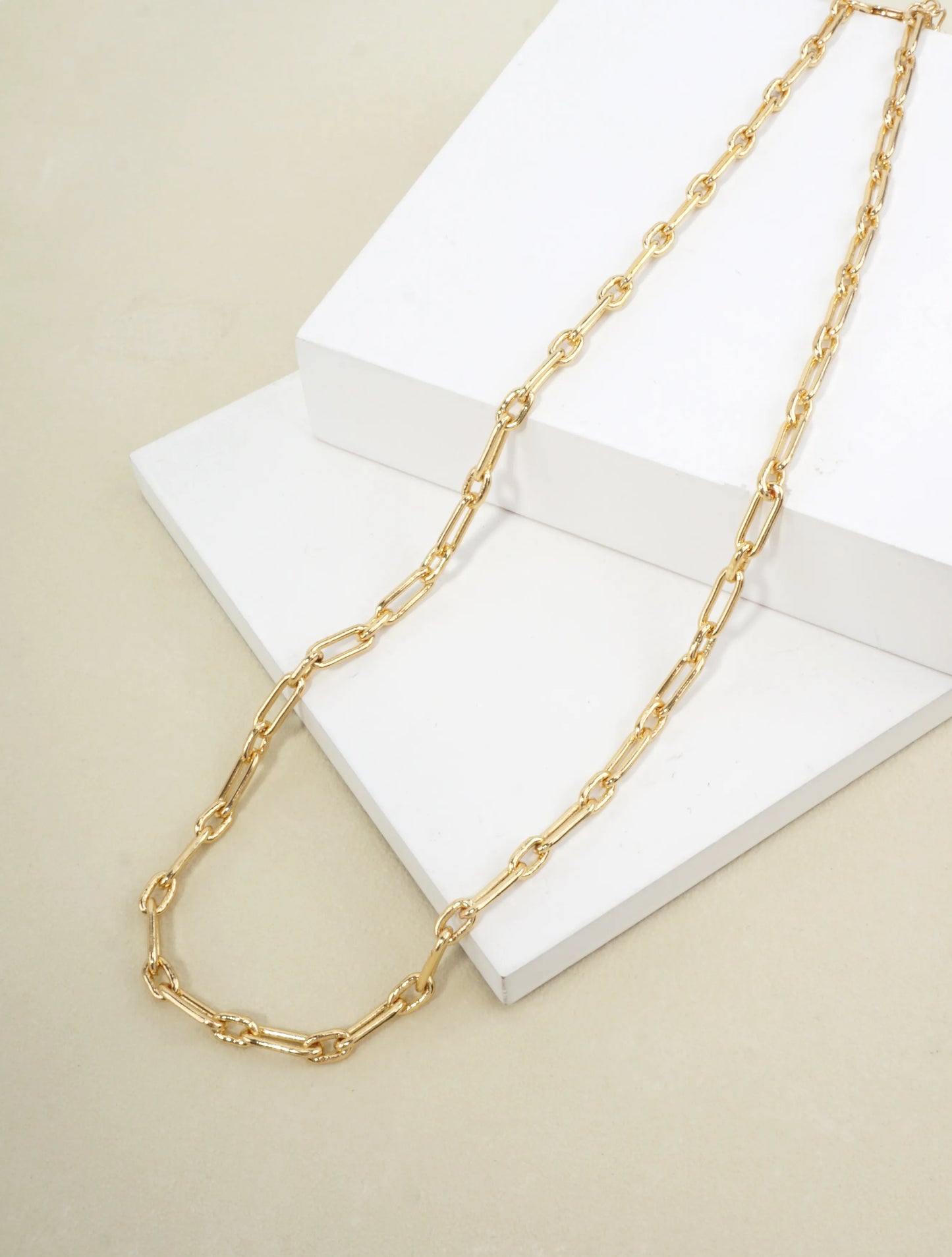 18 Inch Elongated Link Chain Necklace