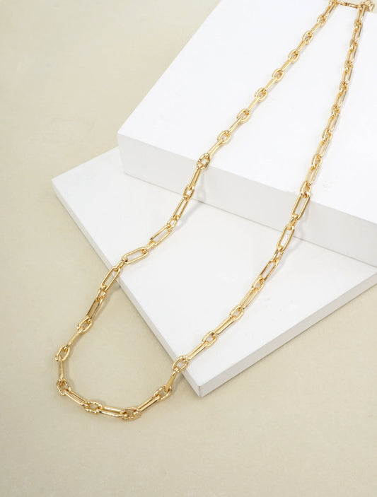 18 Inch Elongated Link Chain Necklace