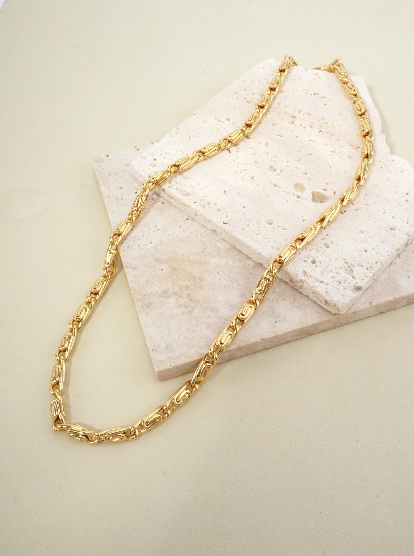 18 Inch Rectangle Textured Brass Chain Necklace
