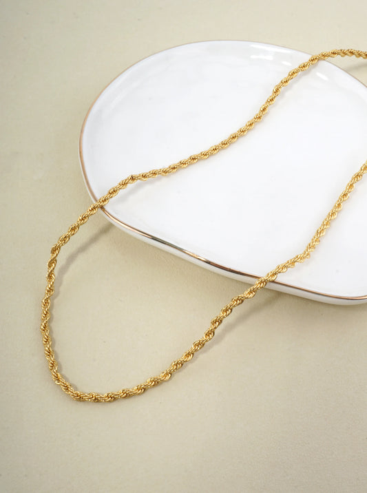 18 Inch Twisted Rope Chain Necklace