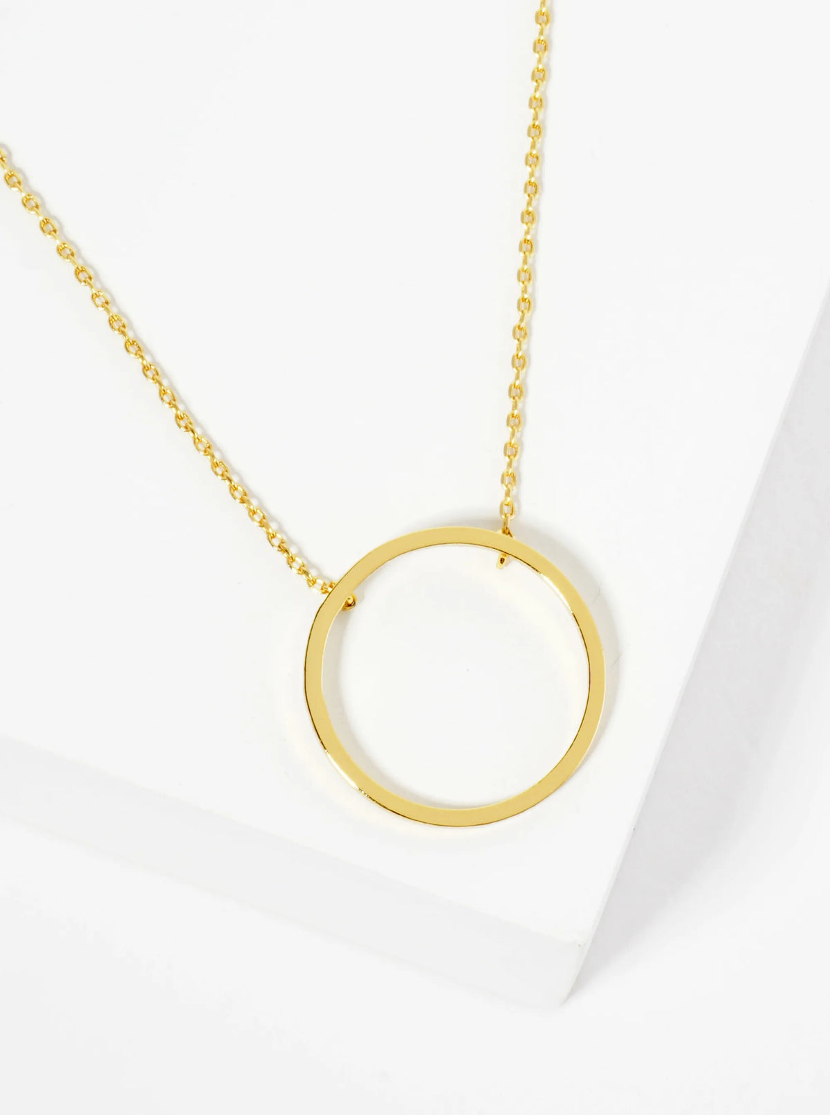 18K Gold Dipped 20mm Wire Circle Pendant Necklace