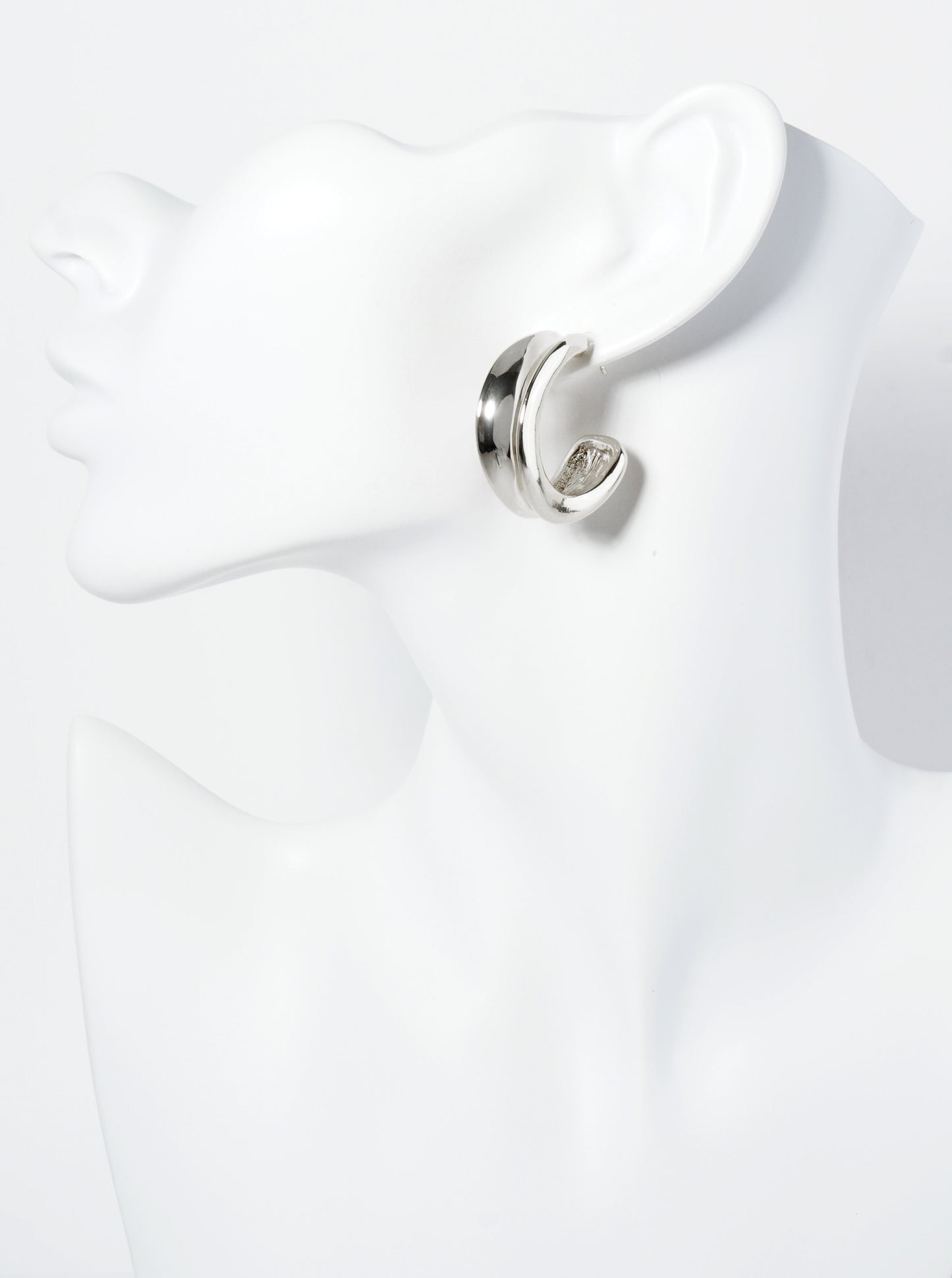 18K Gold Dipped 30mm Hoop Earrings With A Concave Center