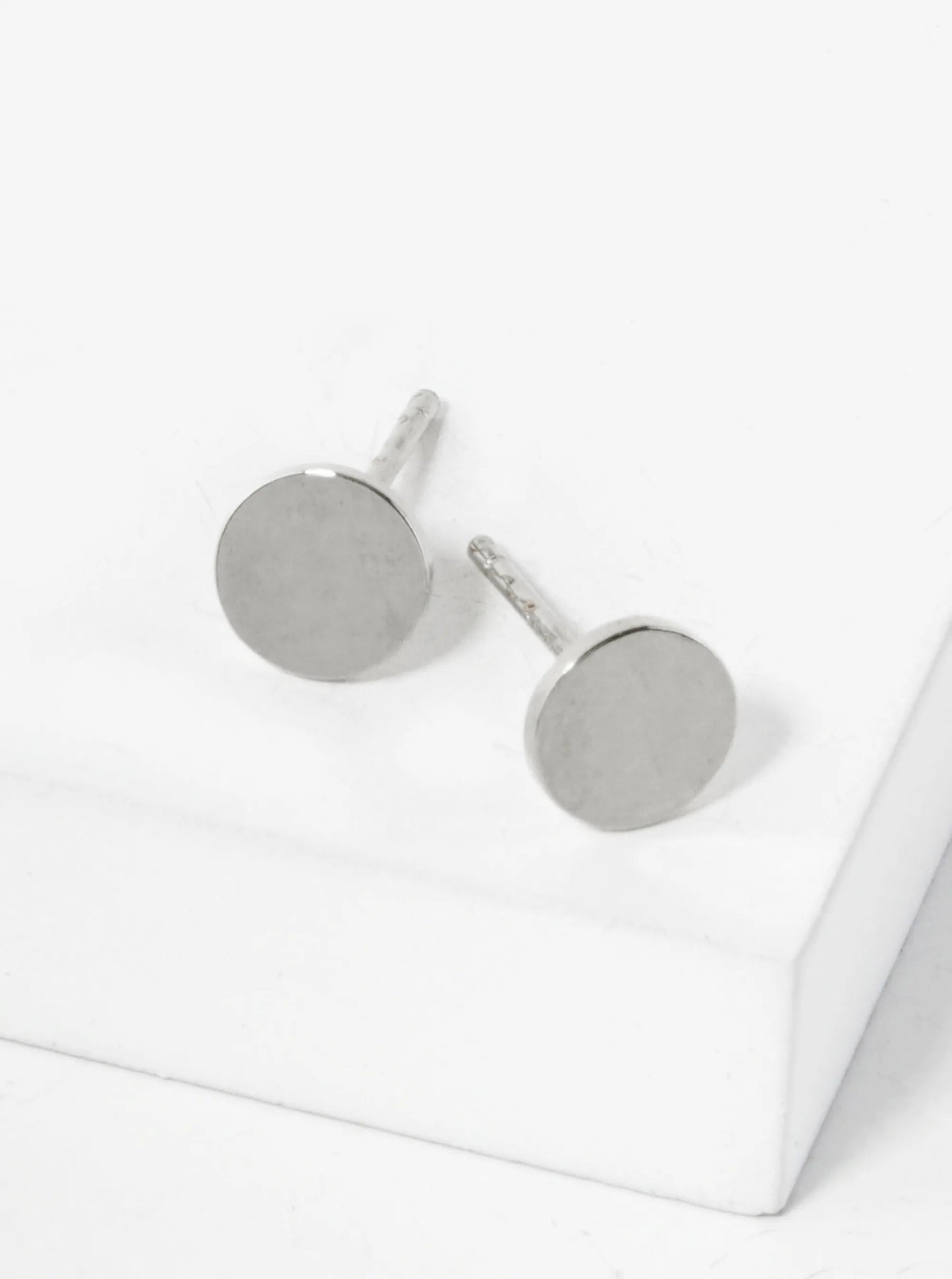 18K Gold Dipped 6mm Flat Round Minimalist Stud Earrings