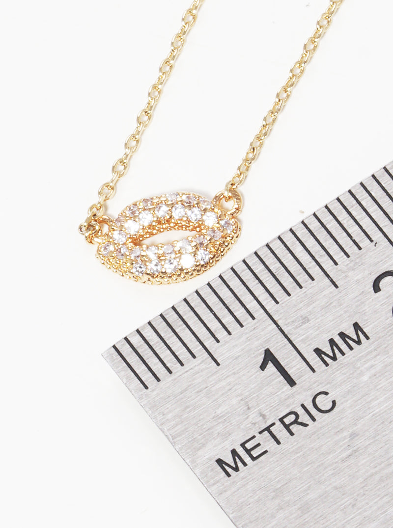 18K Gold Dipped CZ Pave Lips Pendant Necklace
