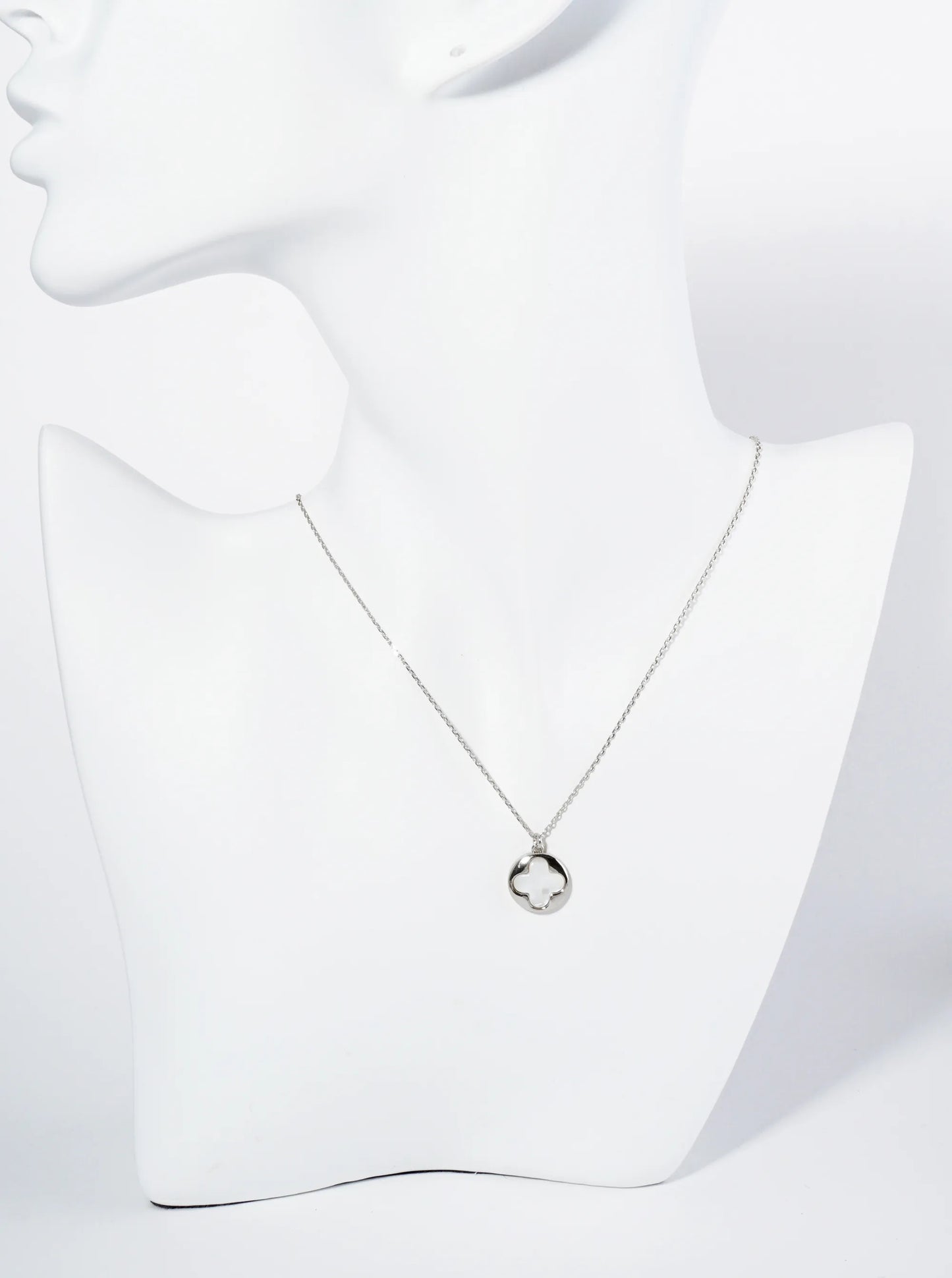 18K Gold Dipped Mother Of Pearl Quatrefoil Pendant Necklace