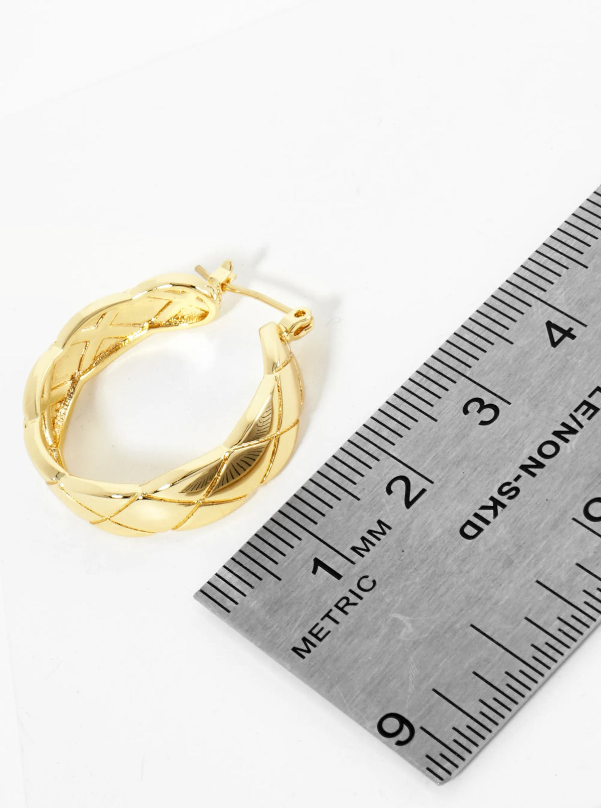 18K Gold Dipped Textured 25mm Latchback Hoop Earrings