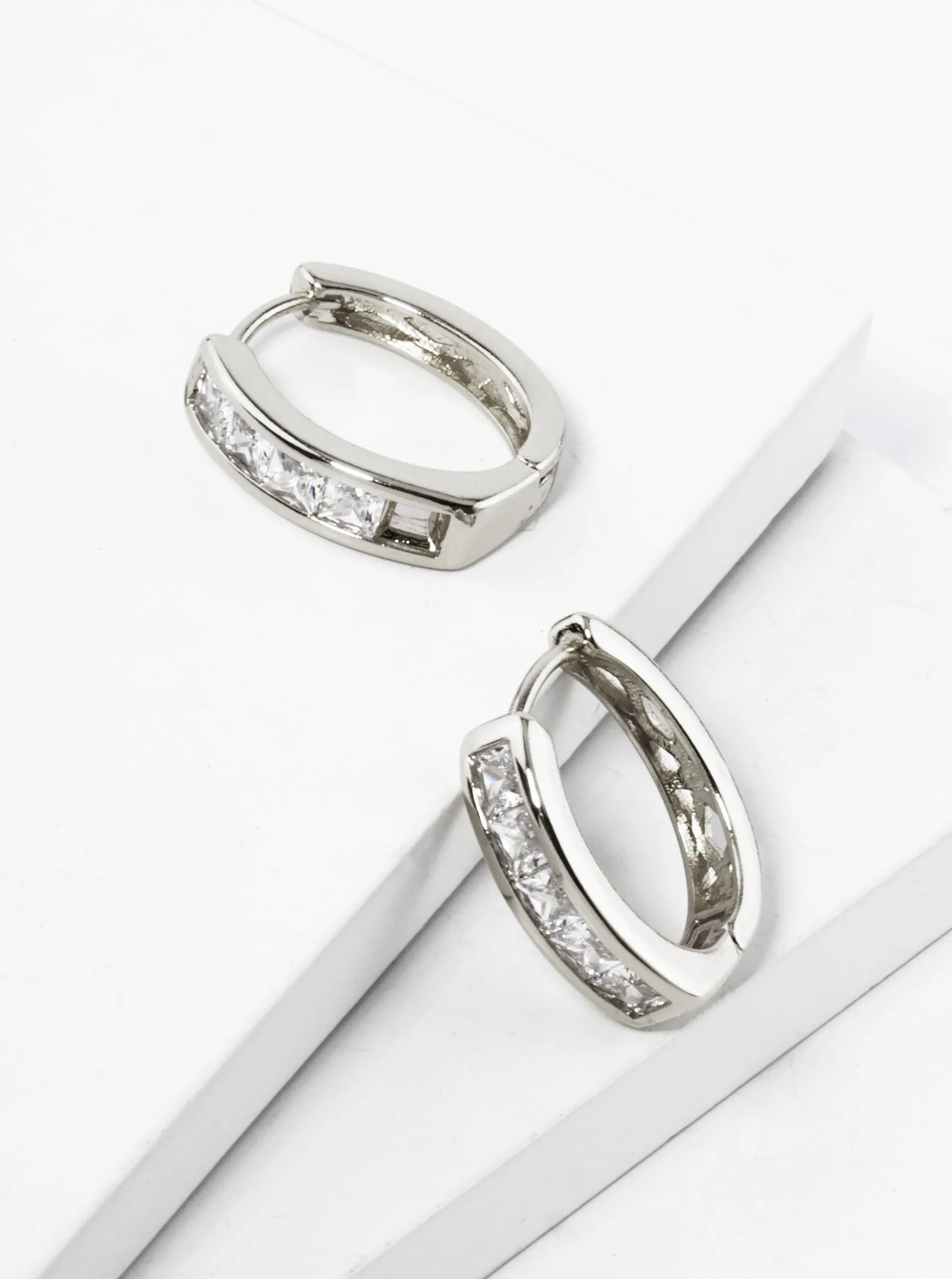 18K Gold Dipped Textured Oval Brass Oval Huggie Earrings