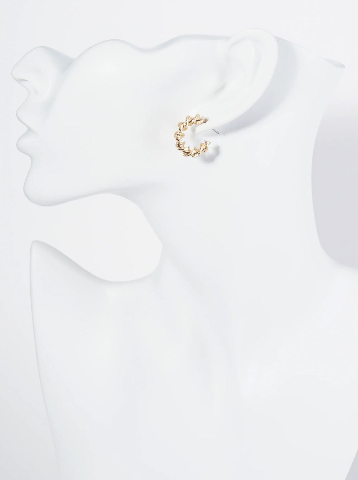 18mm Metal Twisted Hoop Earrings