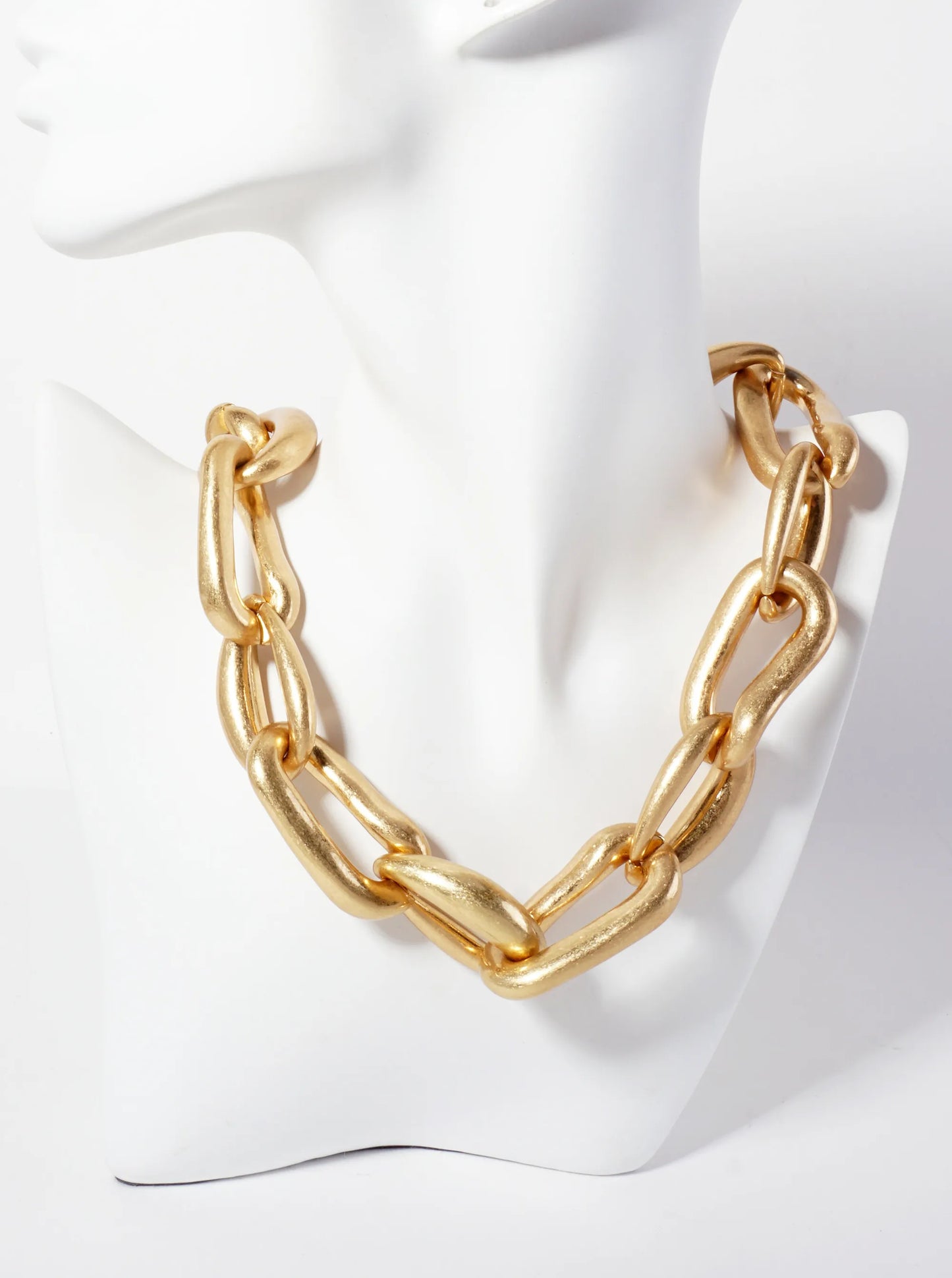 19-inch Irregular-Shaped Chunky Chain Statement Necklace