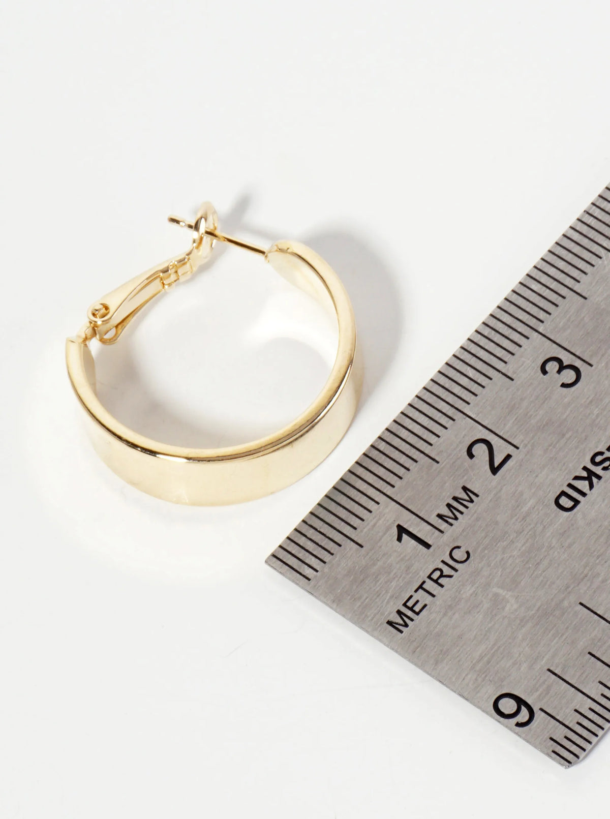 20mm 14K-Gold-Dipped Polished Brass Latch-back Hoop Earrings With 7mm Thickness