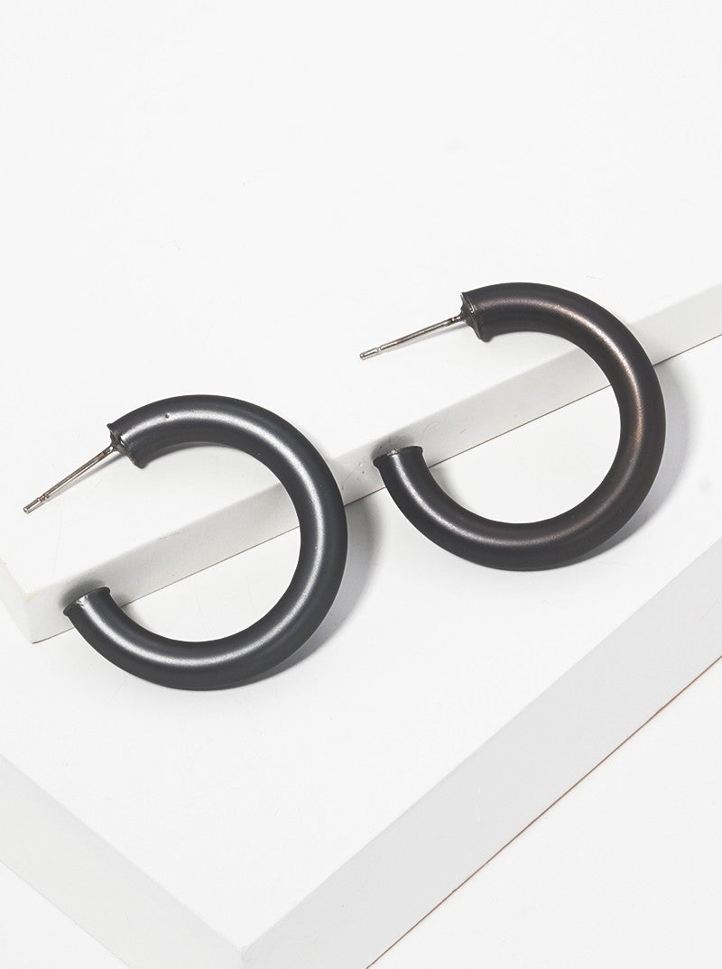 20mm Bold Brass Hollow Hoop Earrings