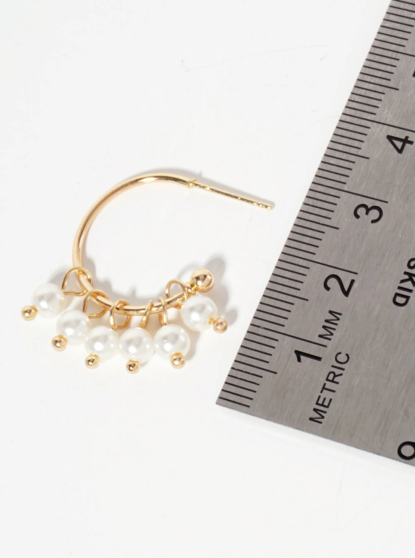 20mm Open Hoop Earrings With Pearl Cluster Accent