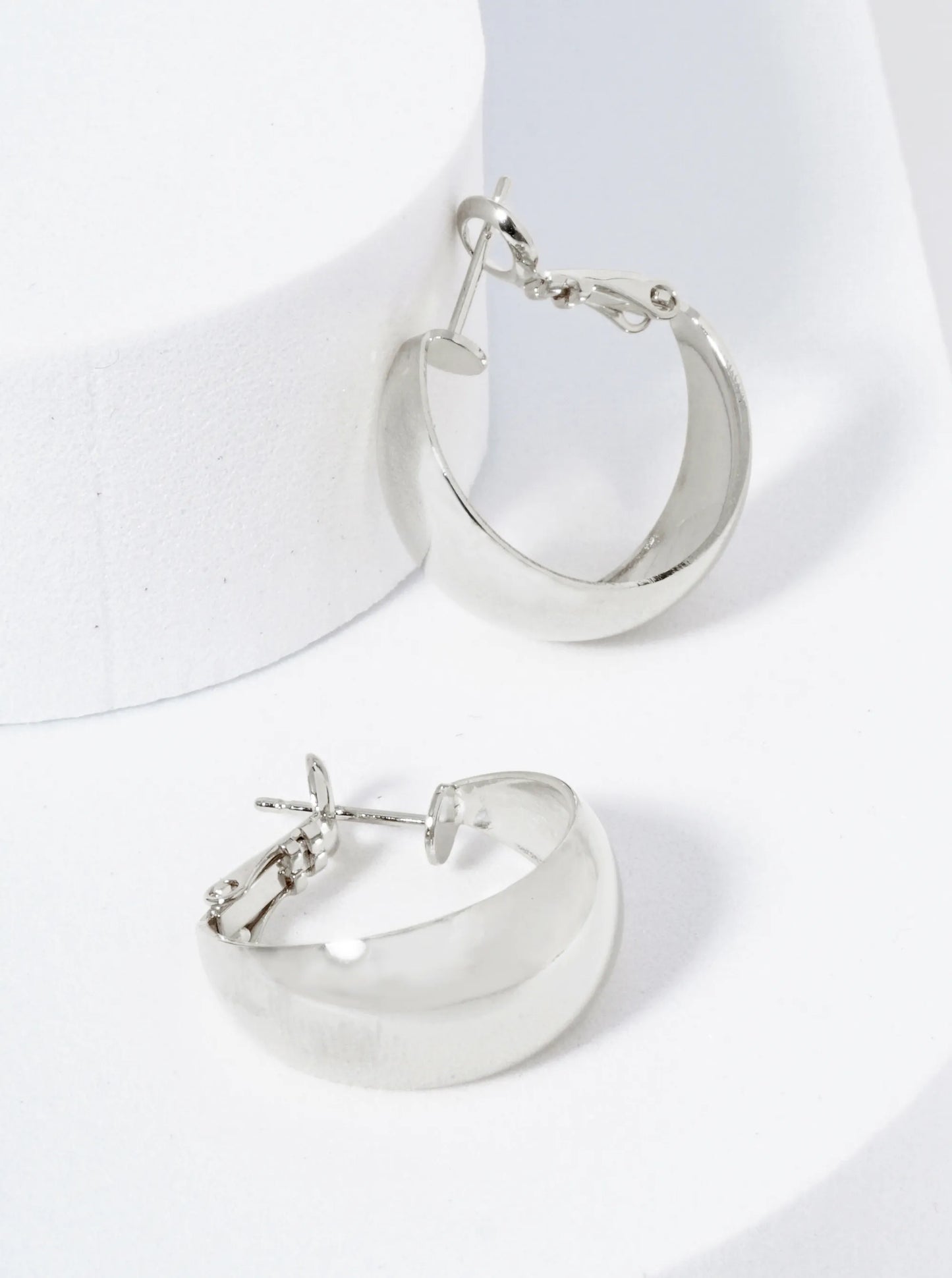 20mm Polished 14K-Gold-Dipped Tapered Latch Back Hoop Earrings