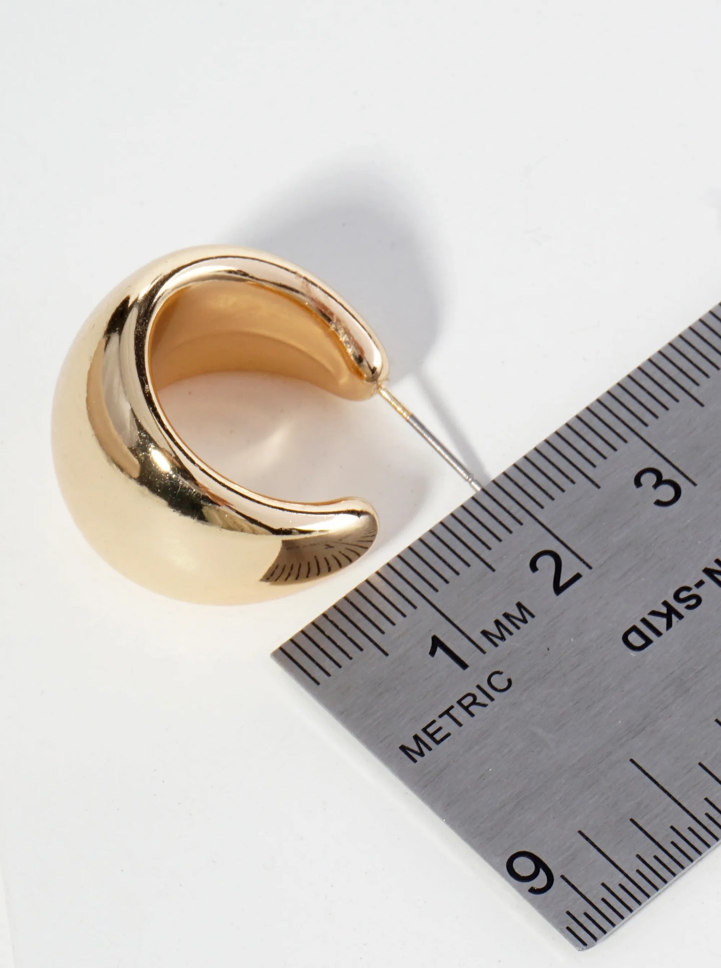 23mm Hollow Metallic Bold Chunky Hoop Earrings