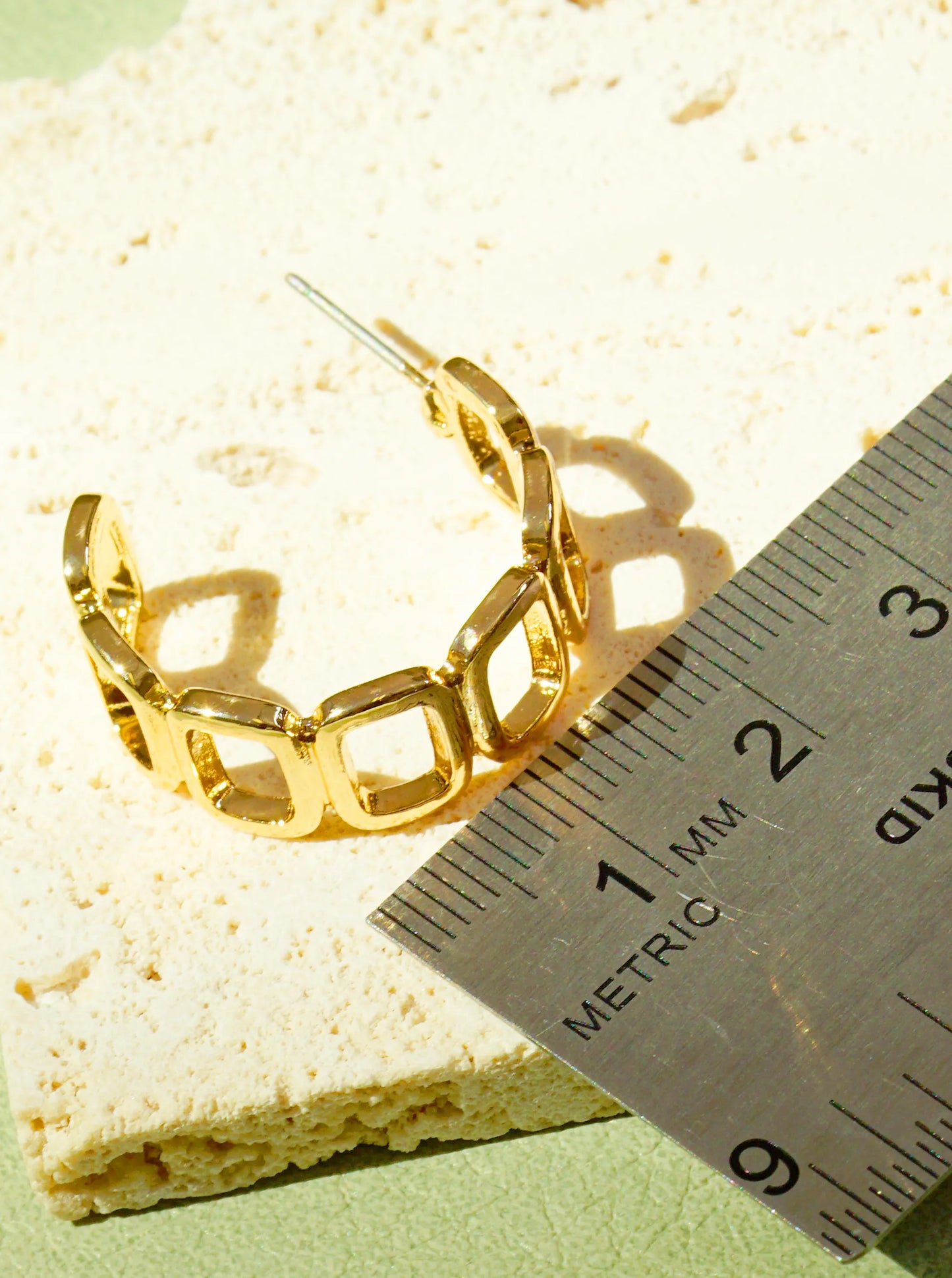 25mm Geometric Lightweight Open Hoop Earrings