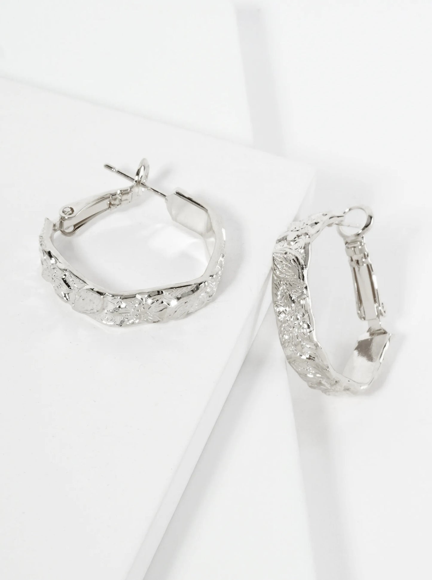 25mm Latch Back Hoop Earrings With Floral And Leaf Texture