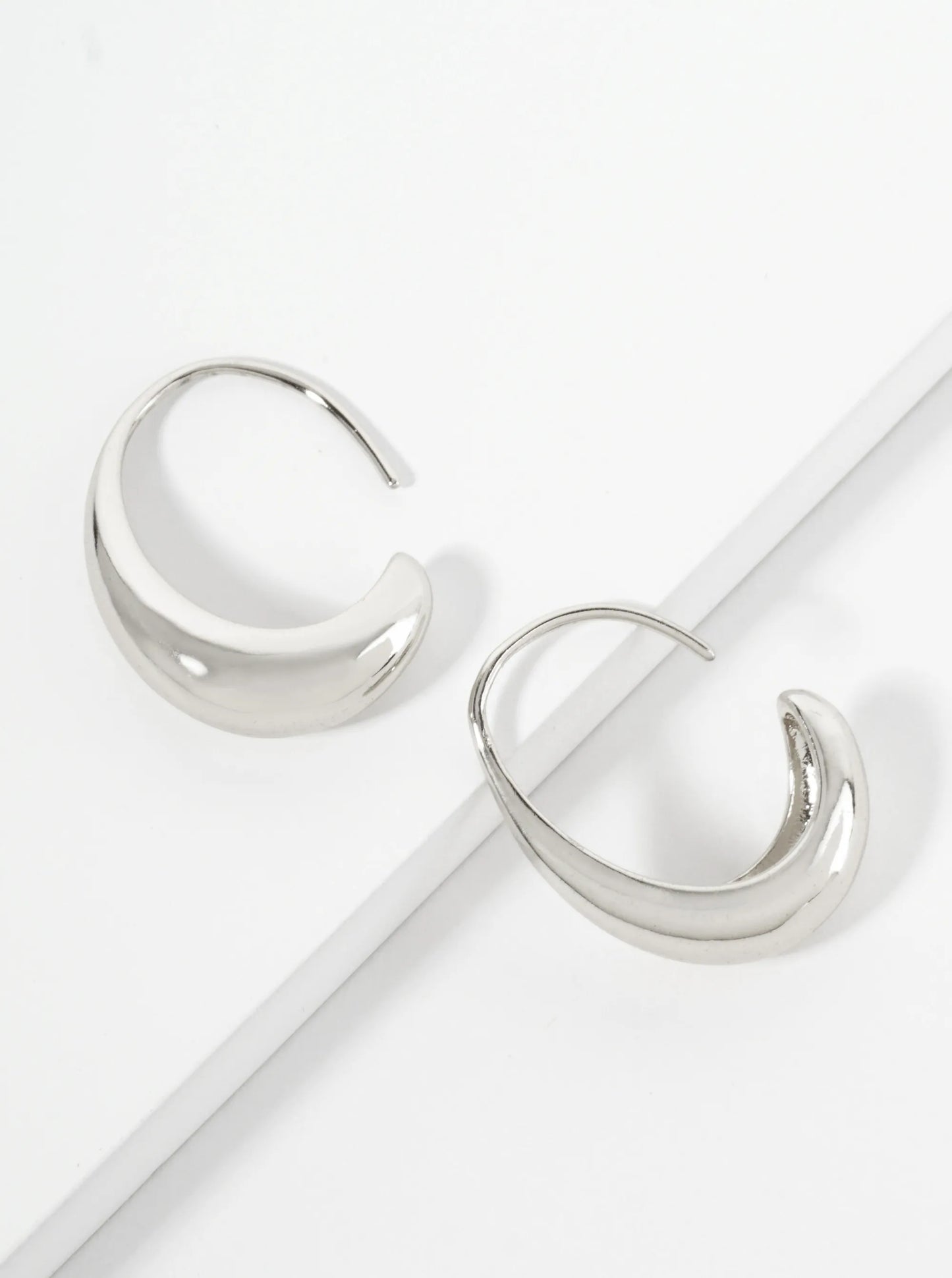 25mm Polished Metal Tapered Hoop Earrings